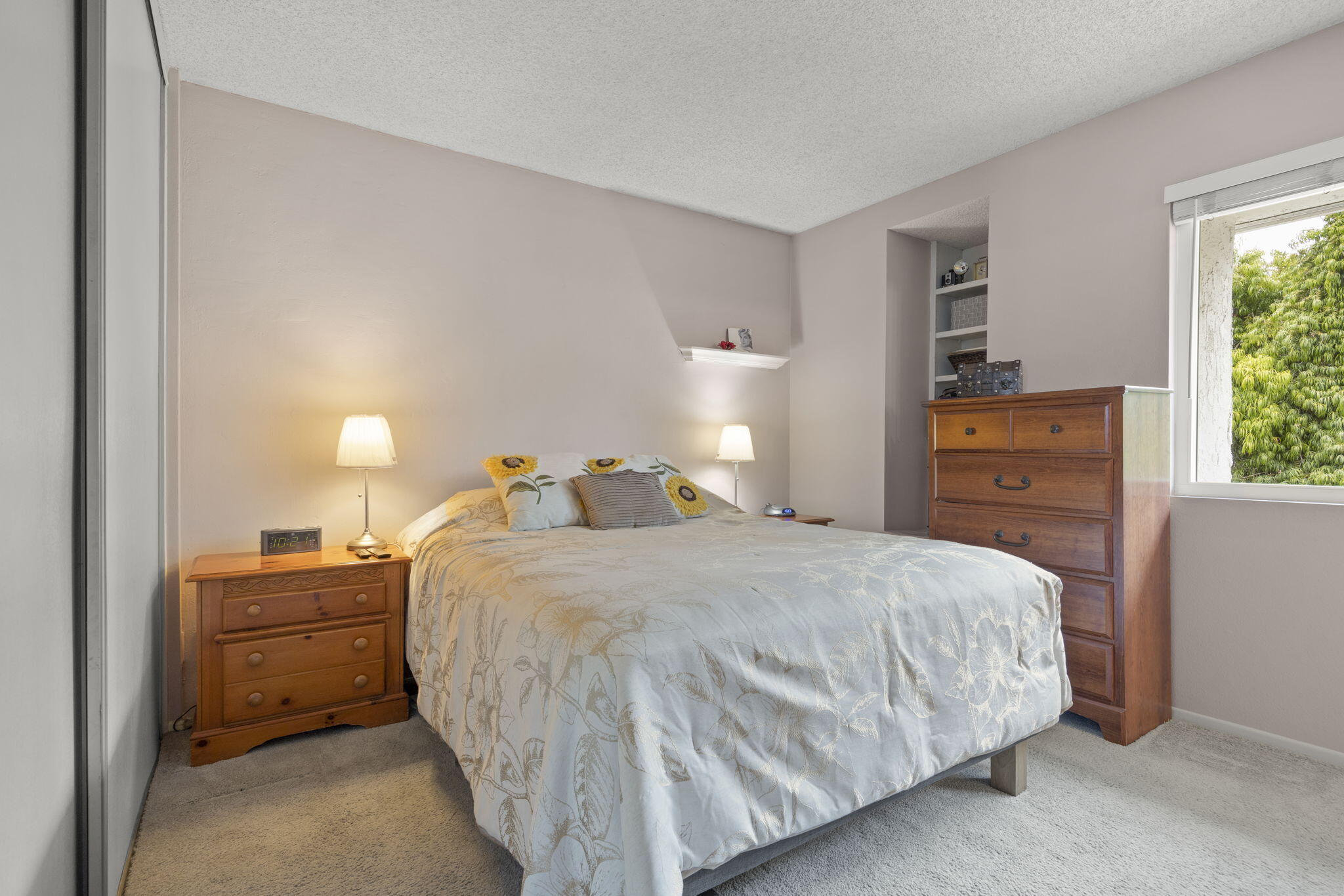 5041 Rhoads Avenue, D