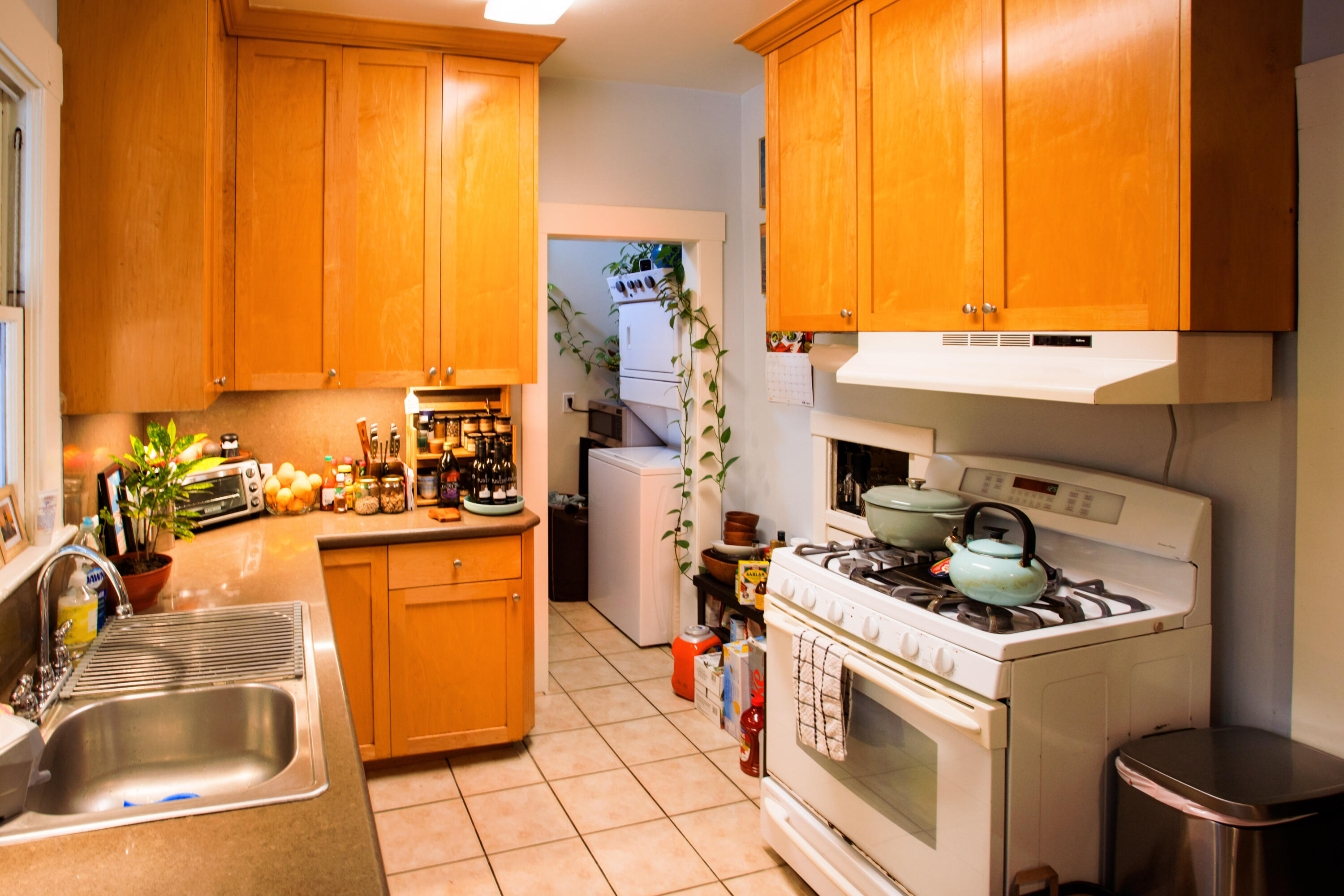 225 W Mission Street