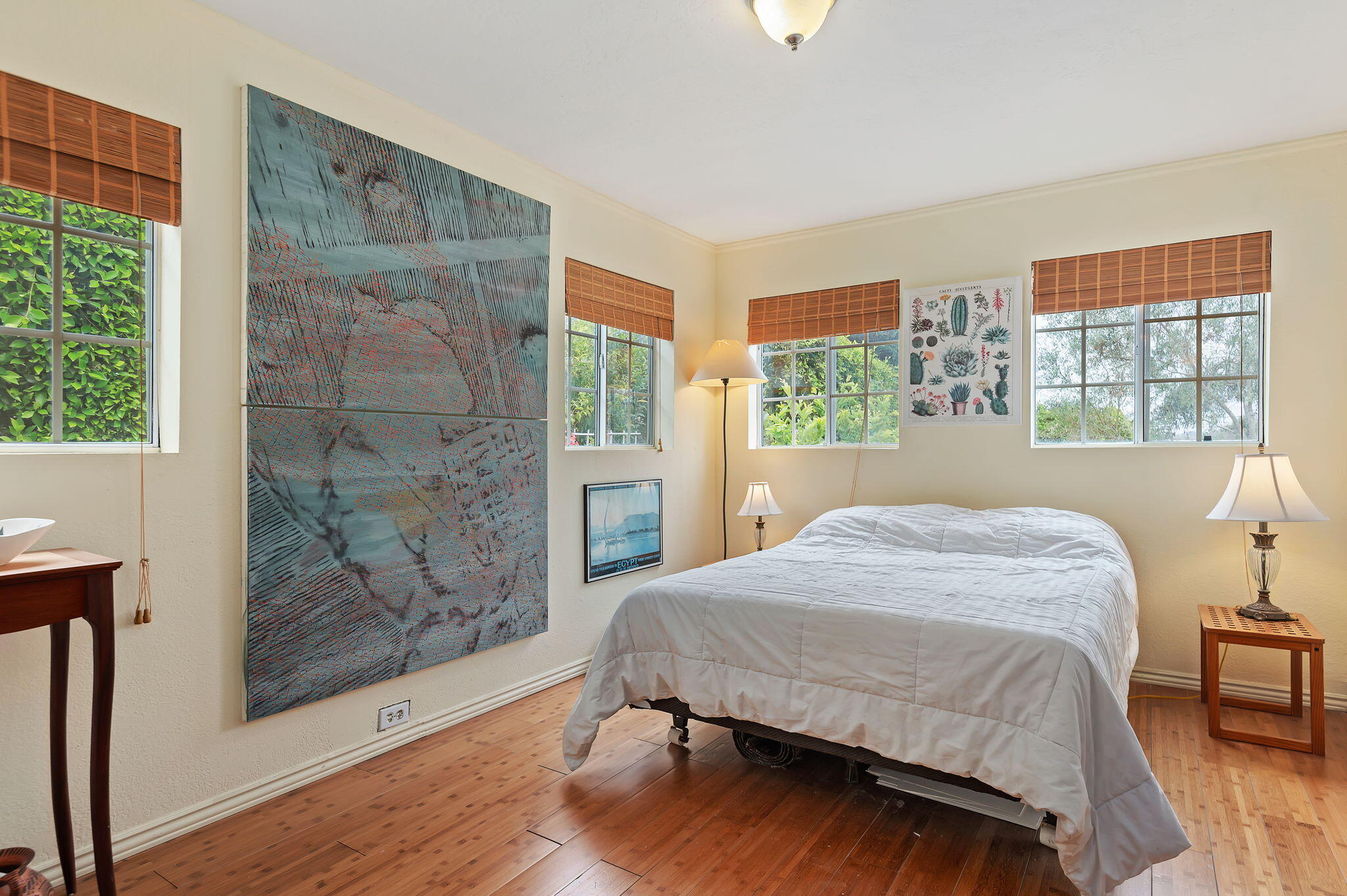 307 Mellifont Avenue