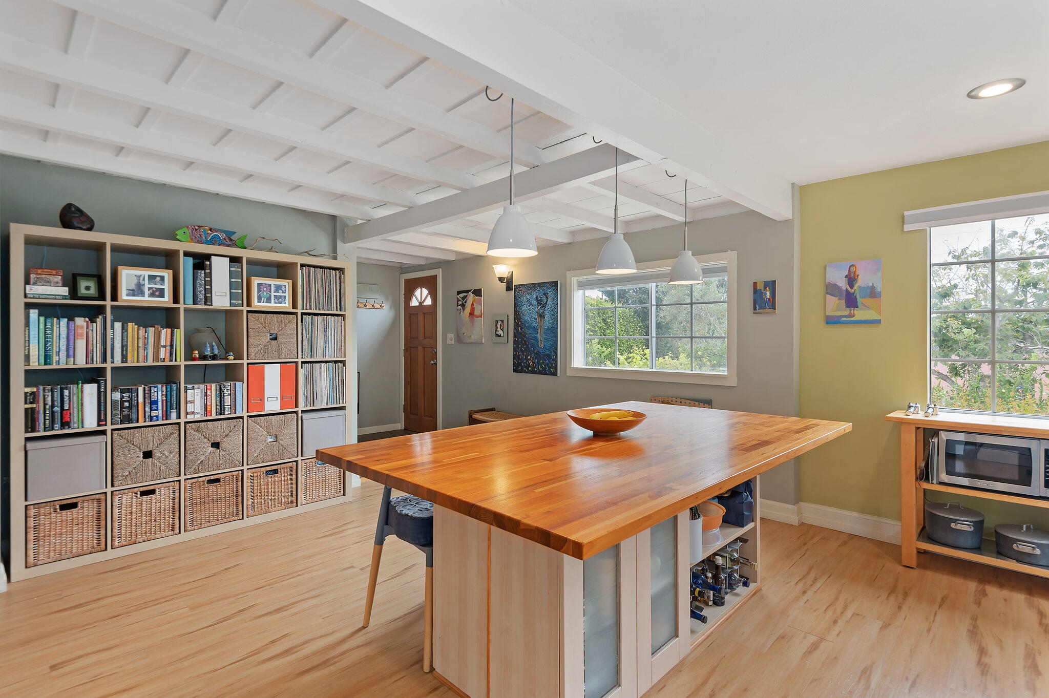 307 Mellifont Avenue