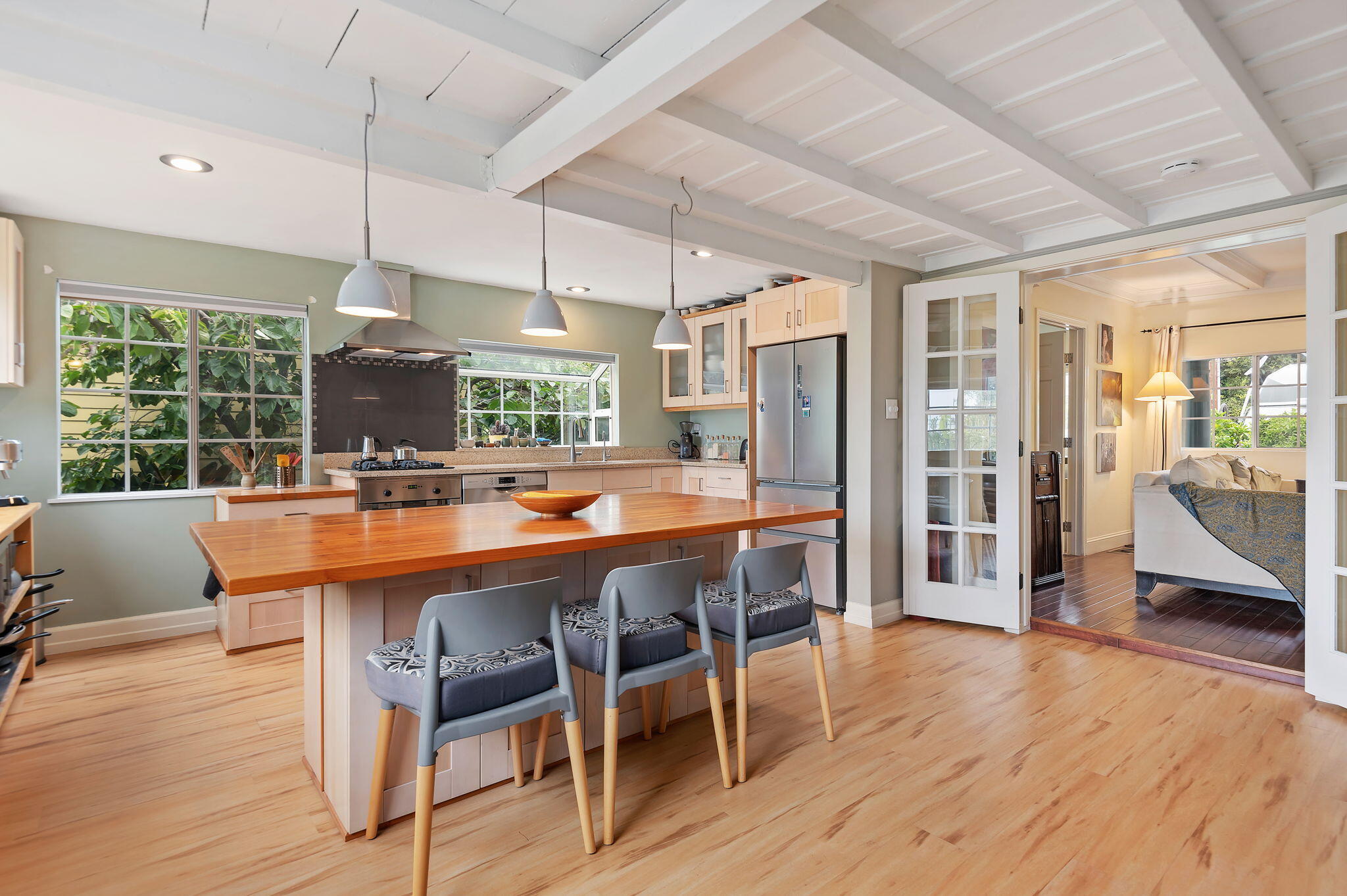 307 Mellifont Avenue