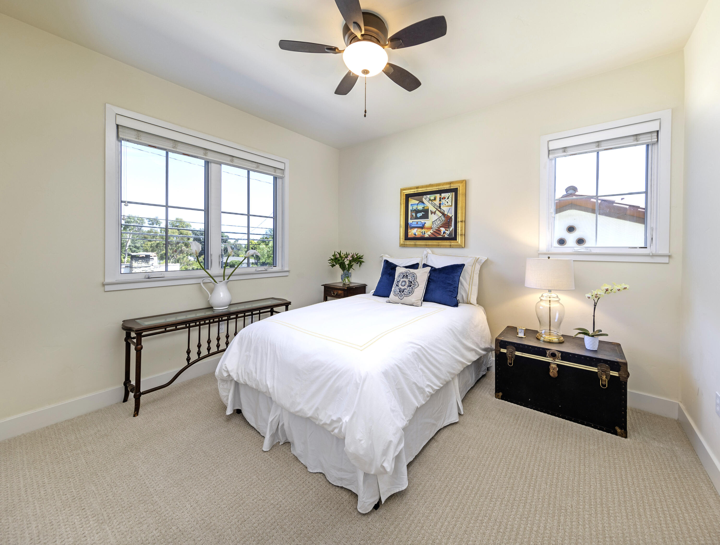 601 E Micheltorena Street, 94