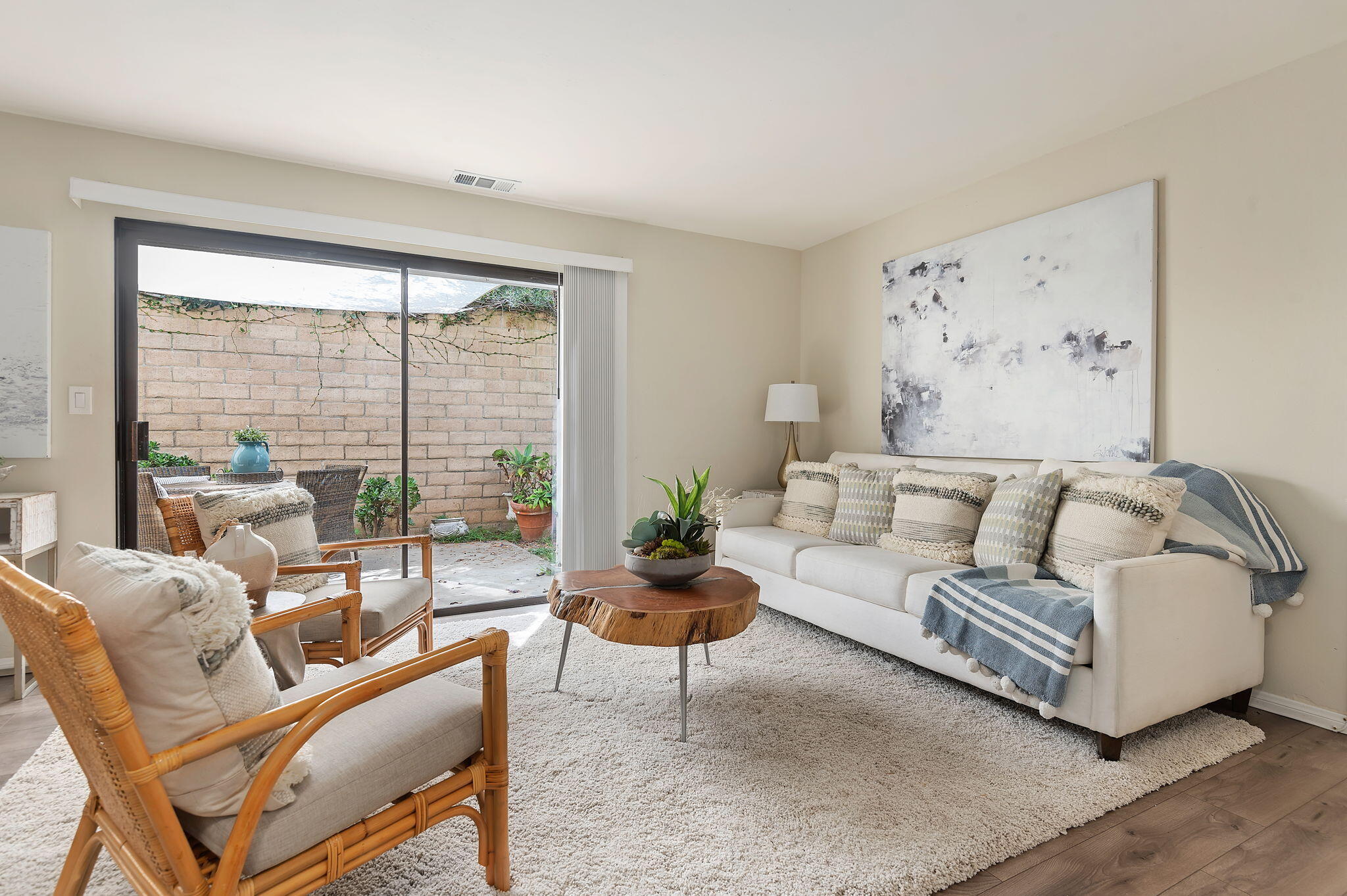 421 W Anapamu Street, D