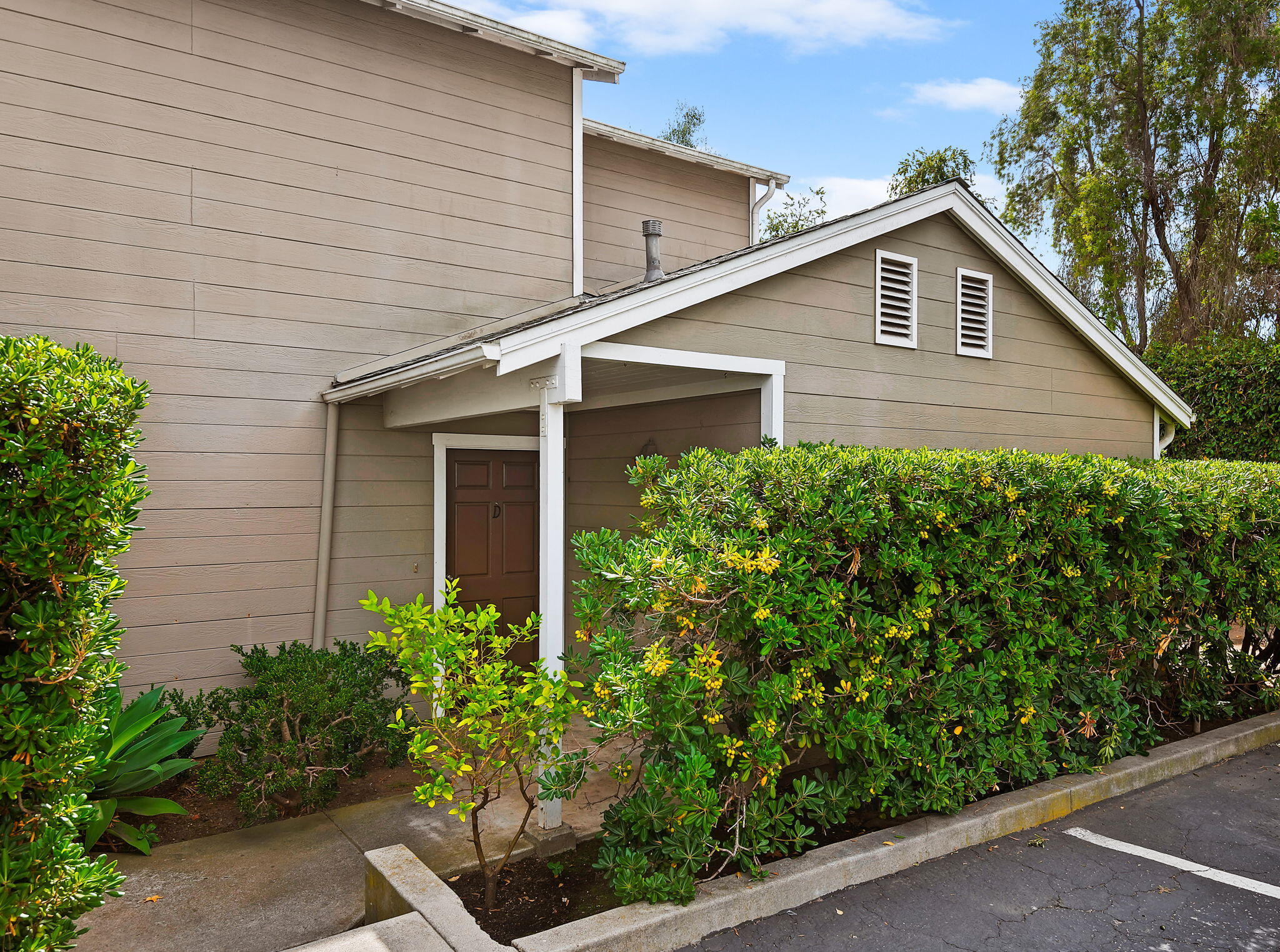 421 W Anapamu Street, D