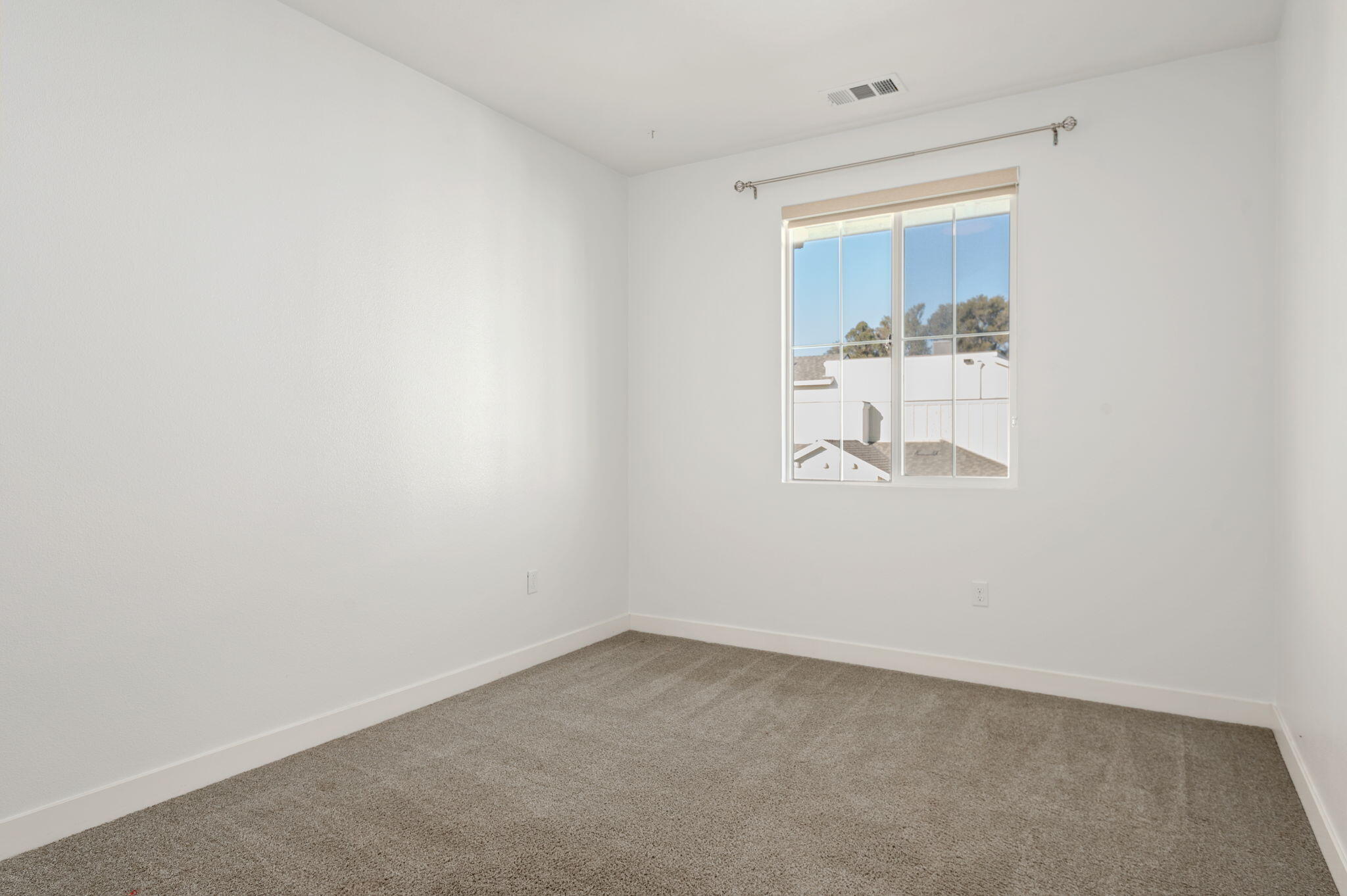 5701 Surfrider Way, 102