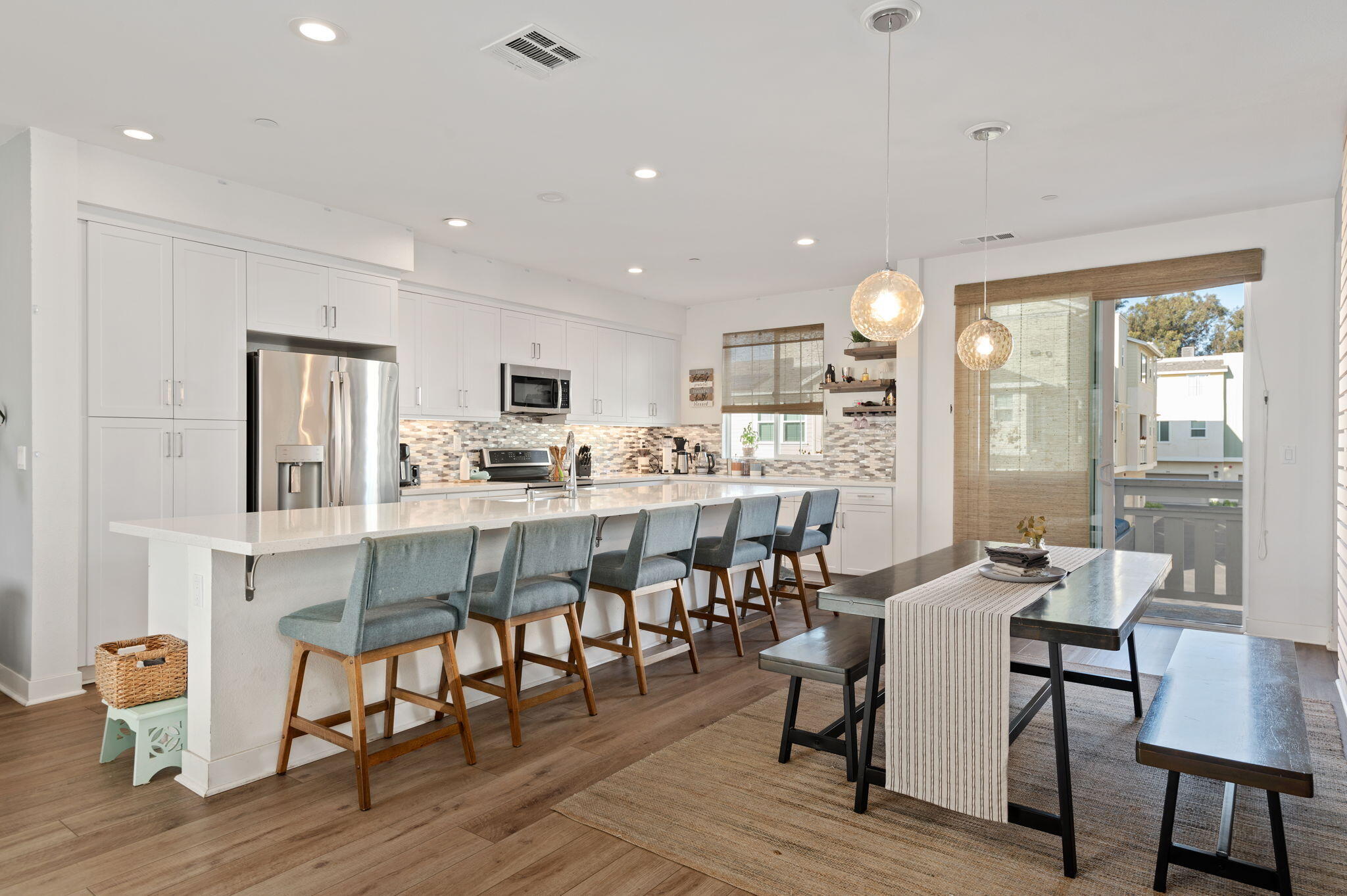 5701 Surfrider Way, 102