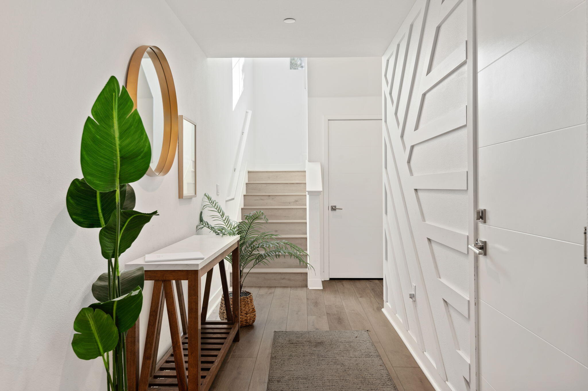 5701 Surfrider Way, 102