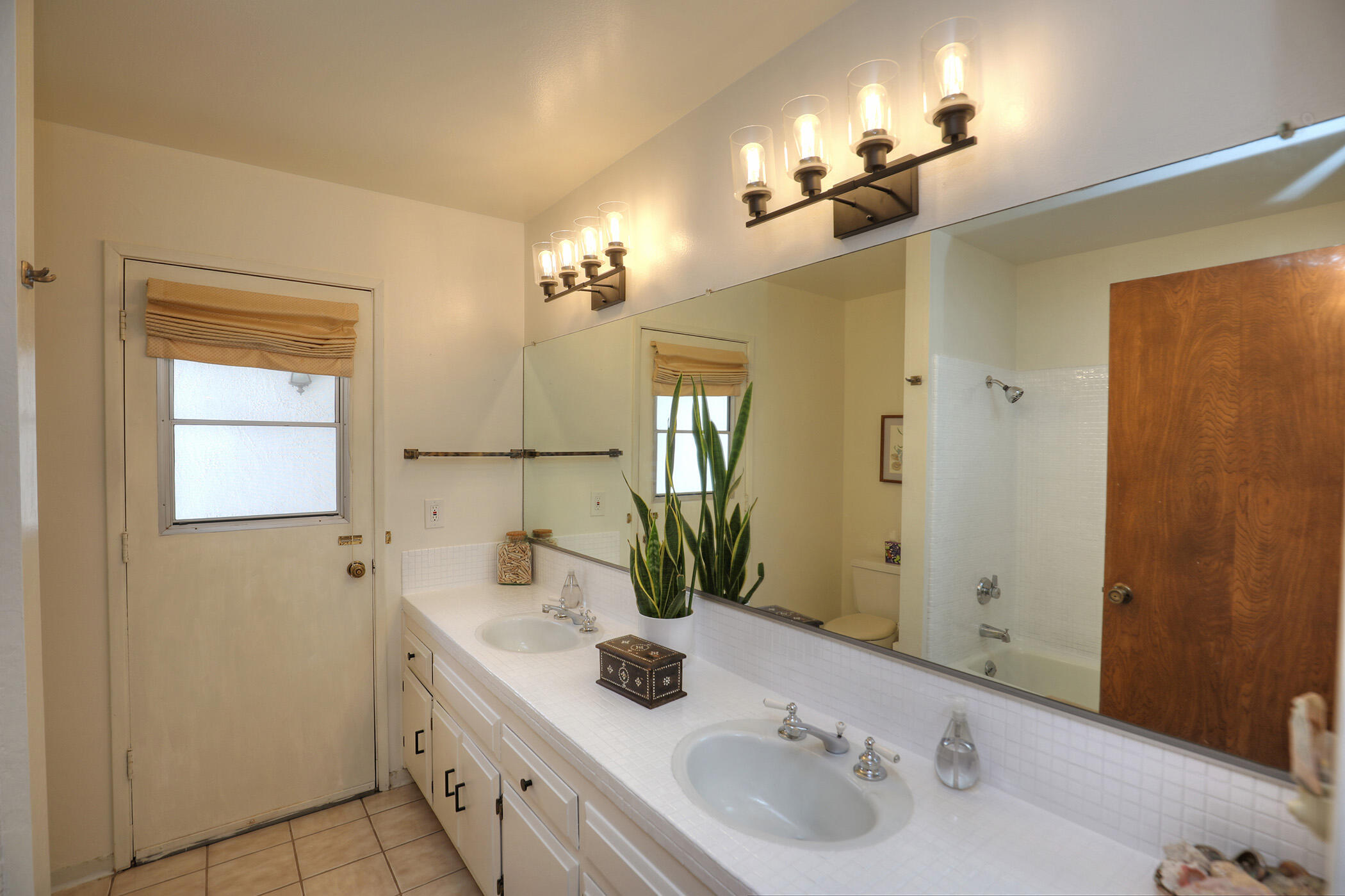 1470 Camino Rio Verde