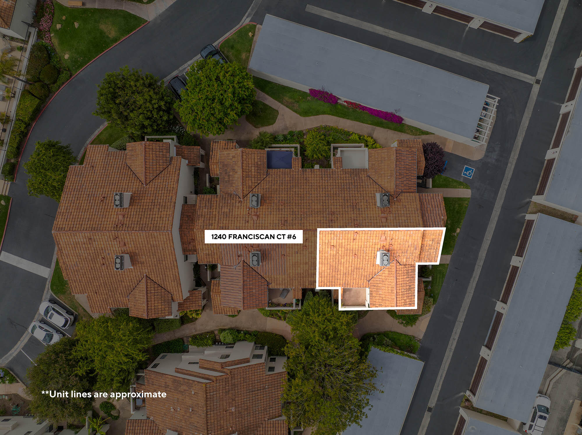 1240 Franciscan Court, 6