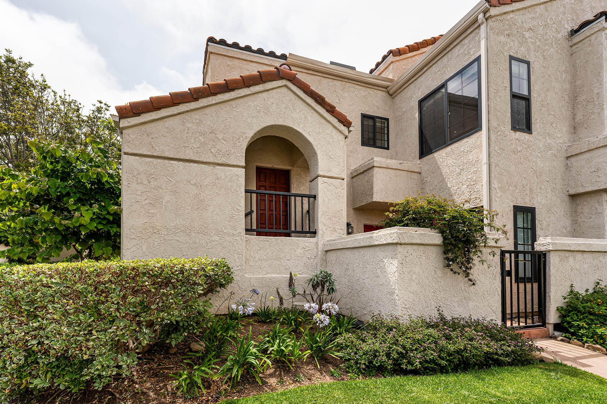 1240 Franciscan Court, 6