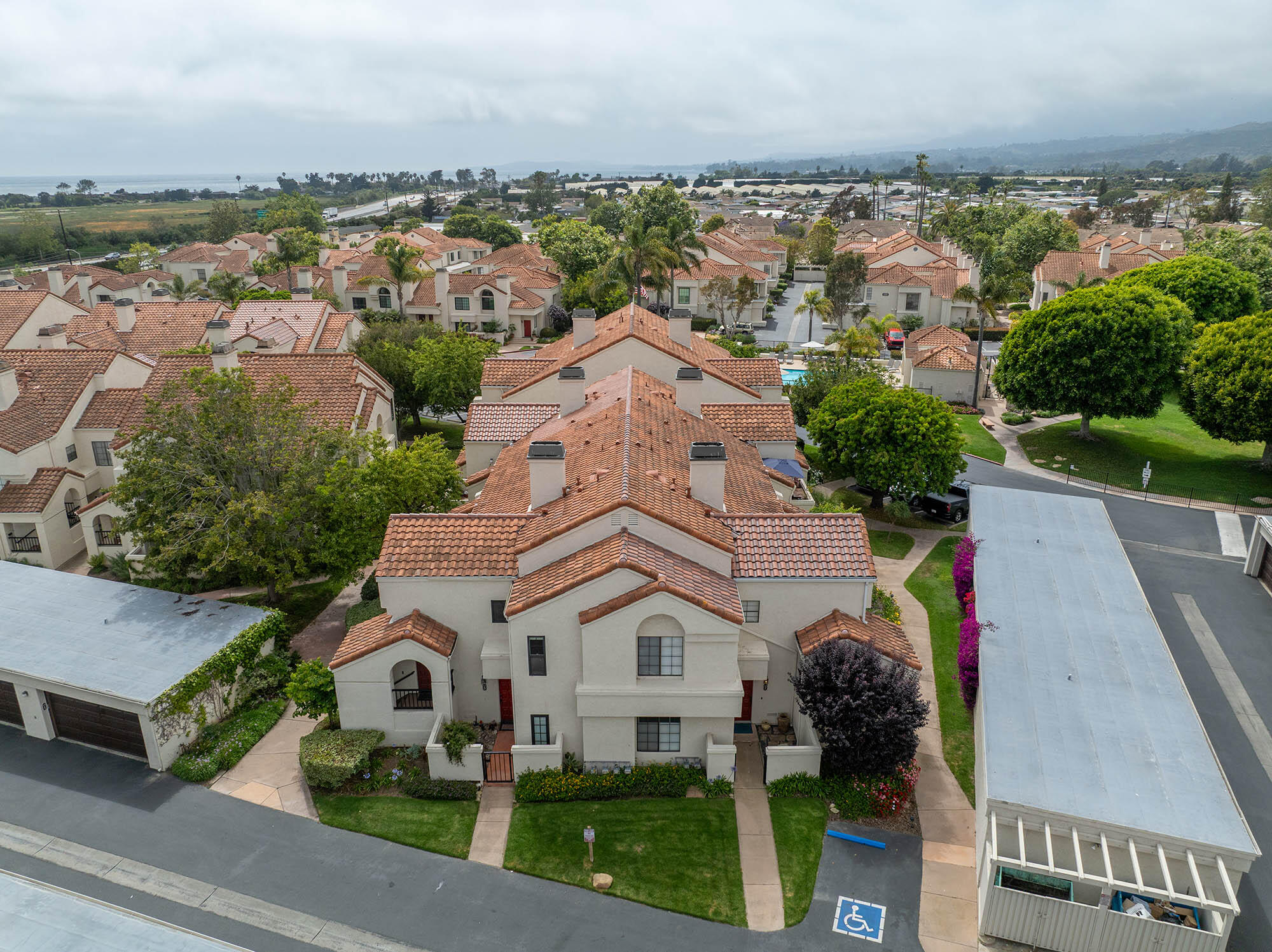 1240 Franciscan Court, 6