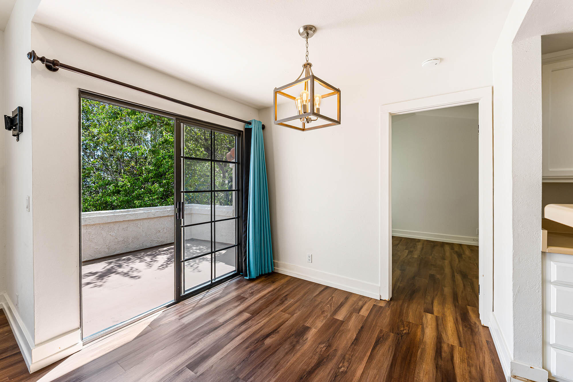 1240 Franciscan Court, 6