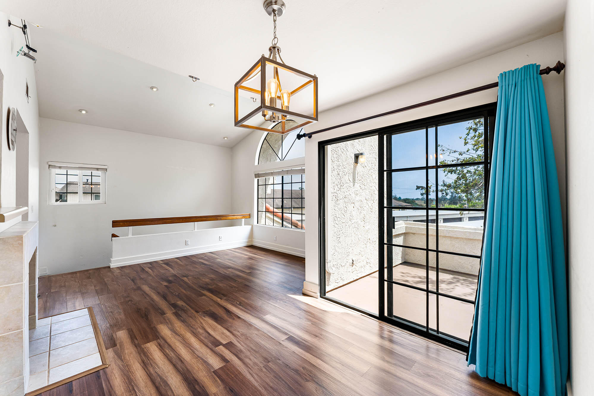 1240 Franciscan Court, 6