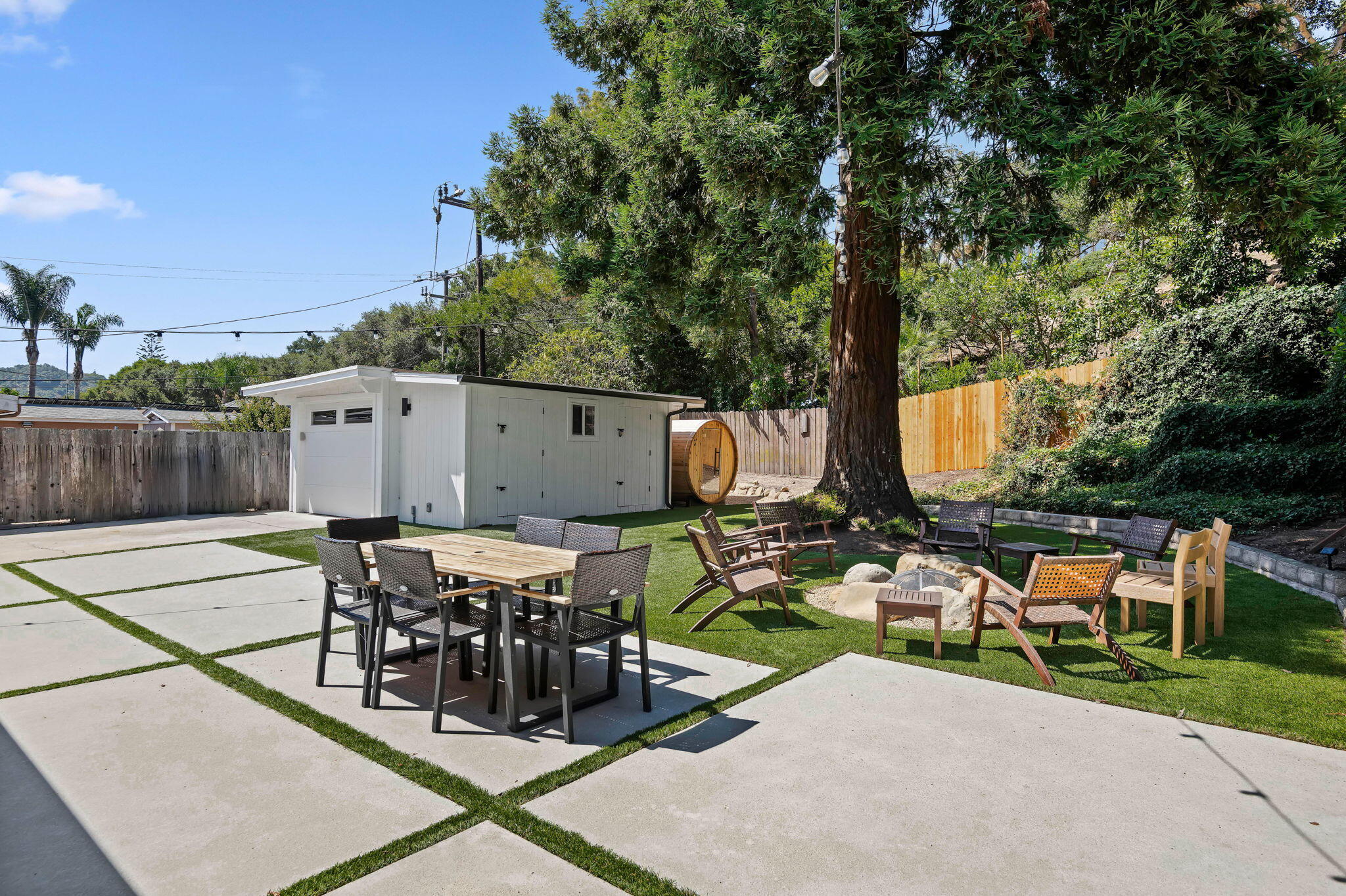 2009 Mountain Avenue