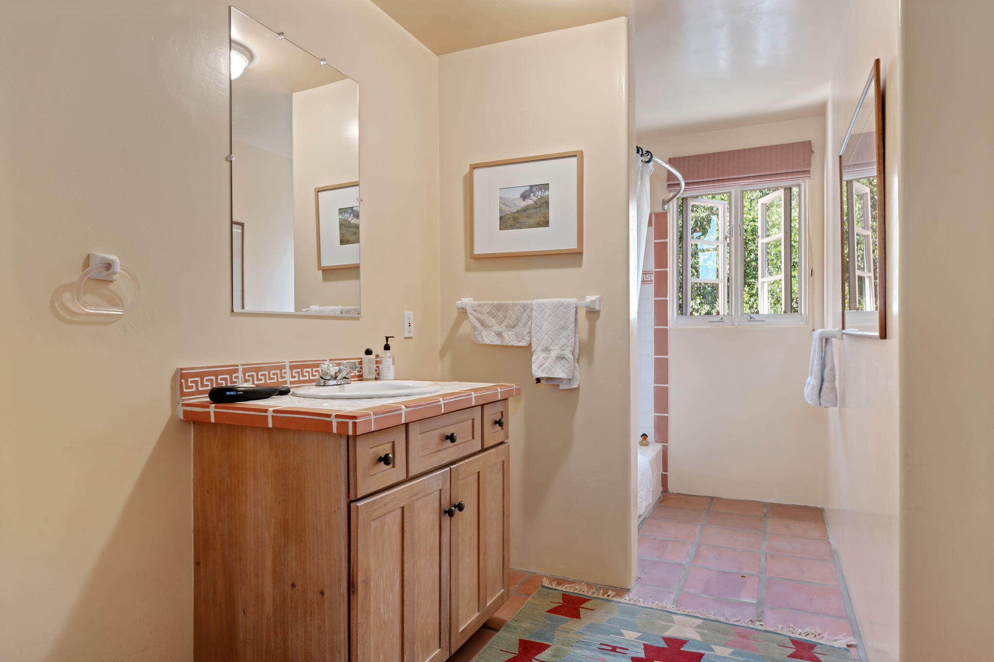 718 Las Canoas Place