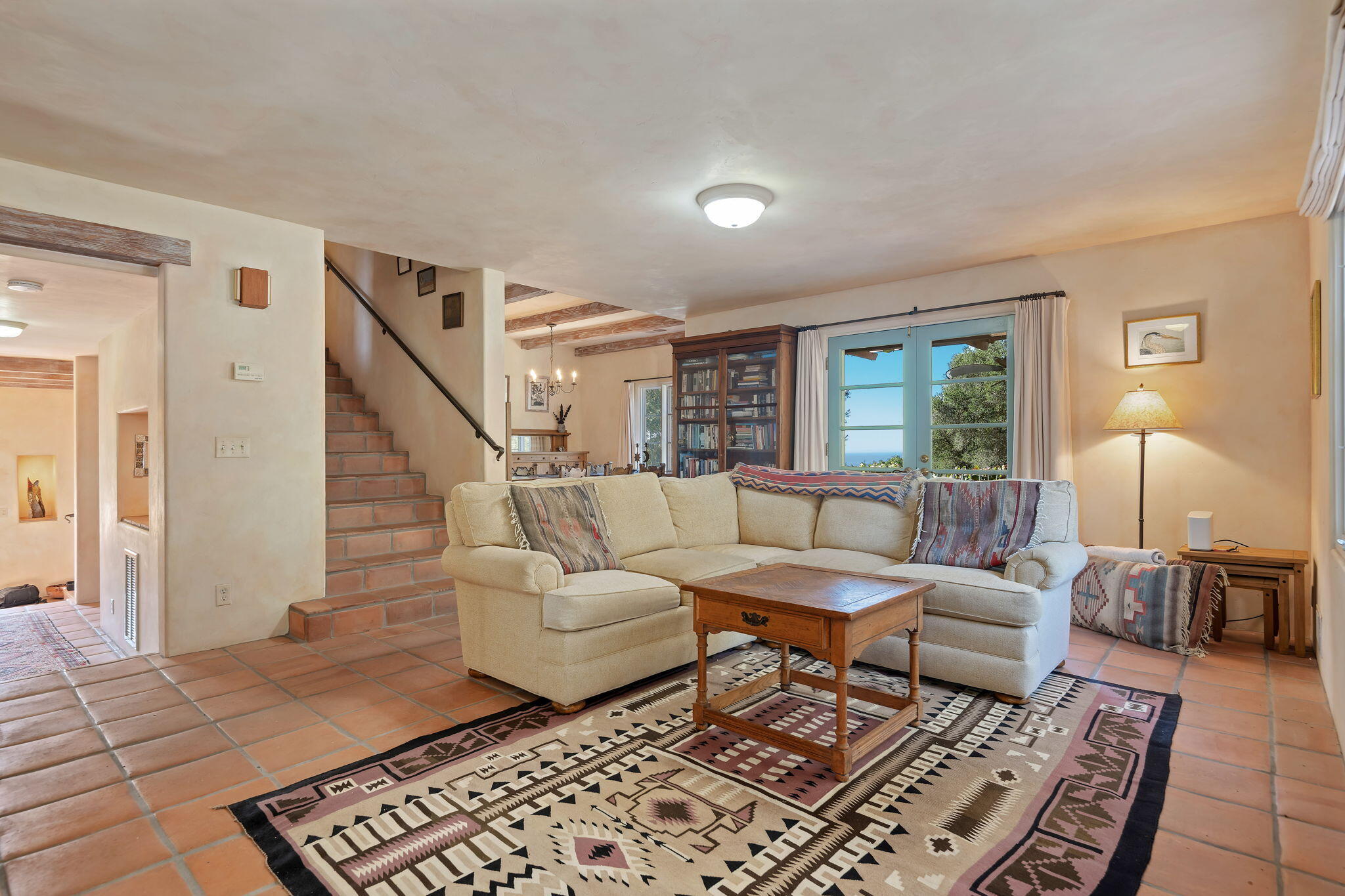 718 Las Canoas Place