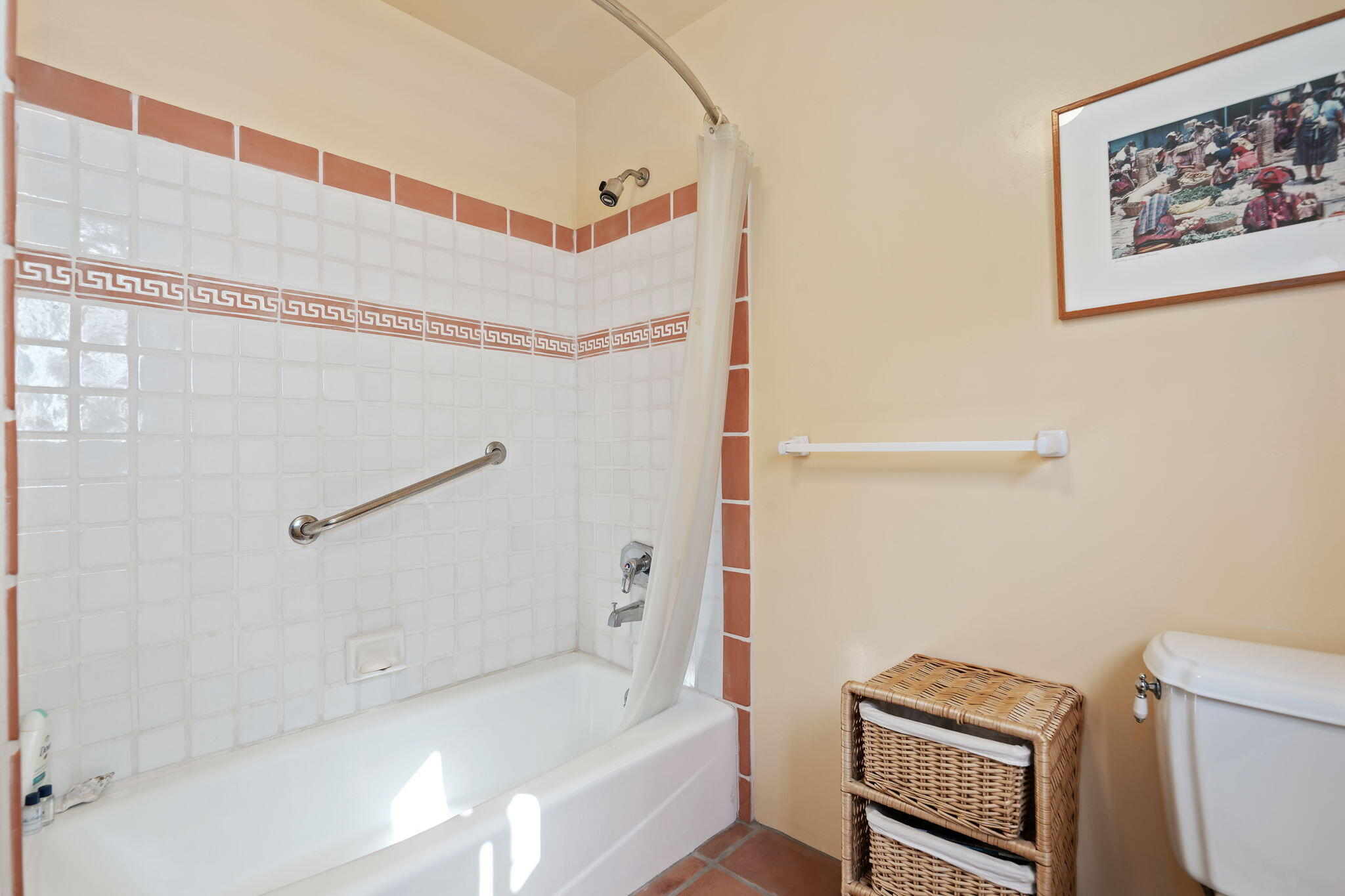 718 Las Canoas Place