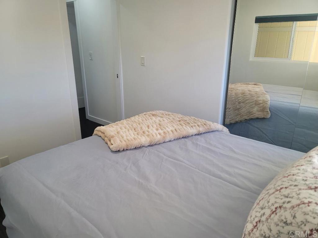 245 W Bobier Drive 90