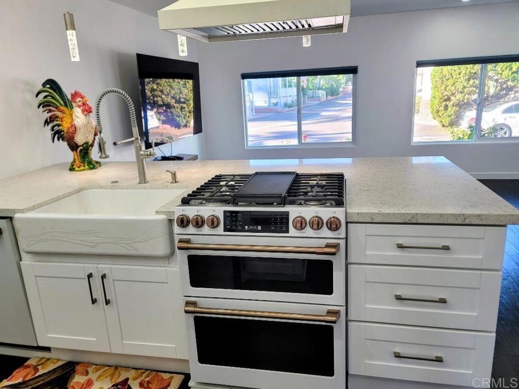 245 W Bobier Drive 90