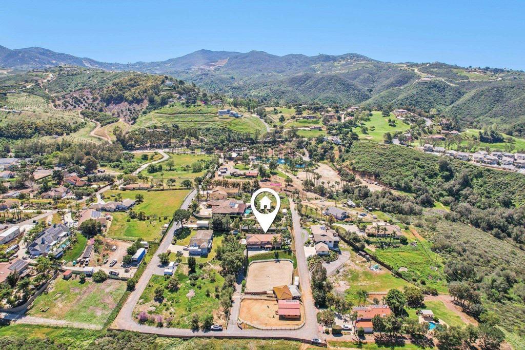 29950 Robbie Ln
