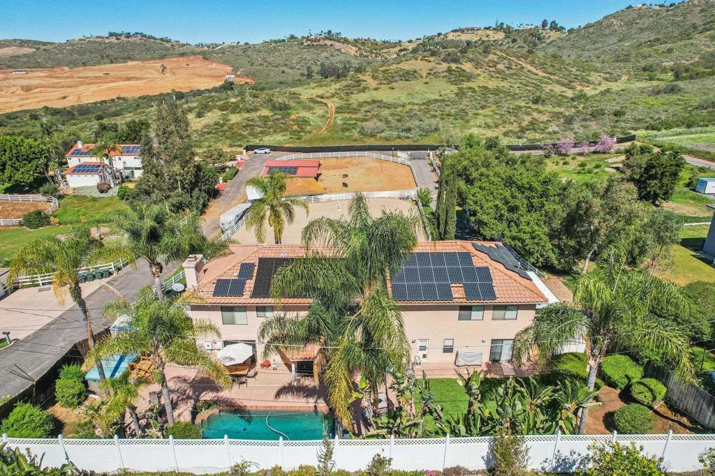 29950 Robbie Ln