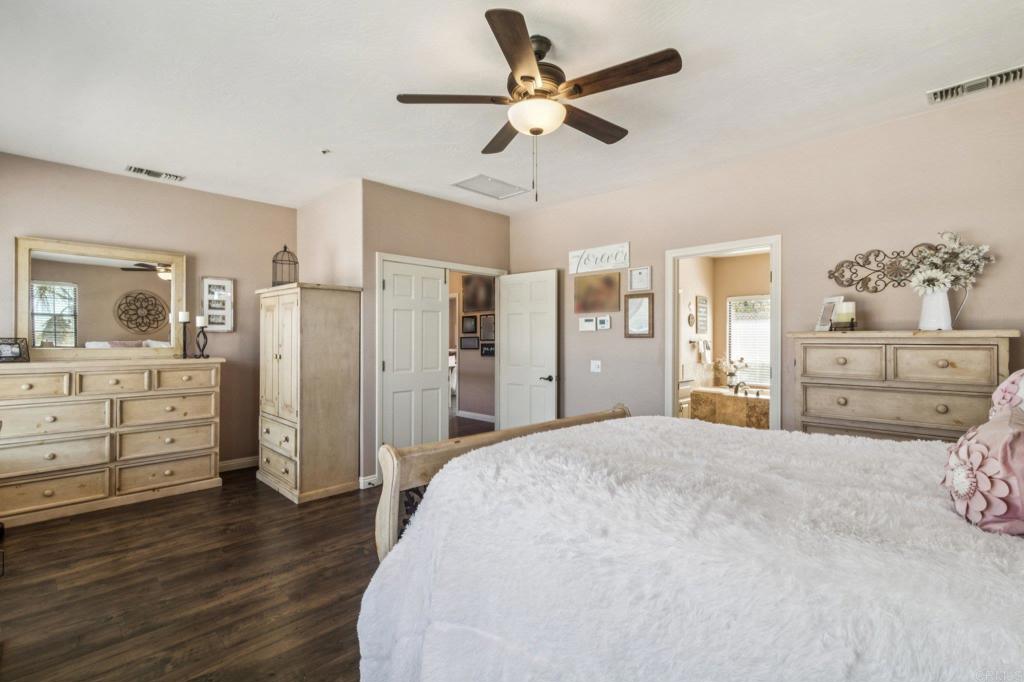 29950 Robbie Ln