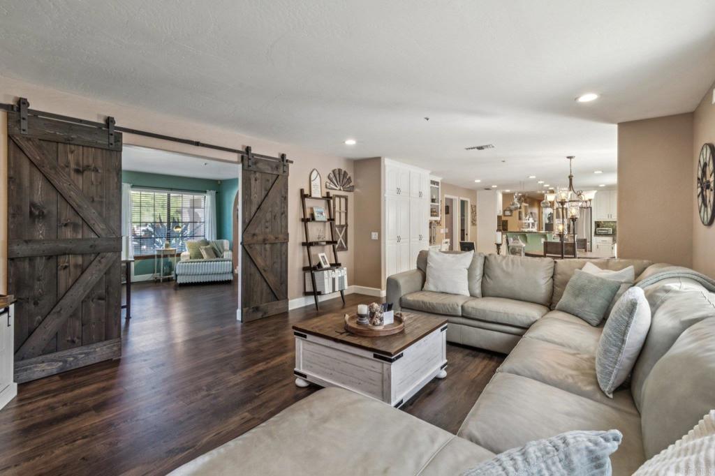 29950 Robbie Ln