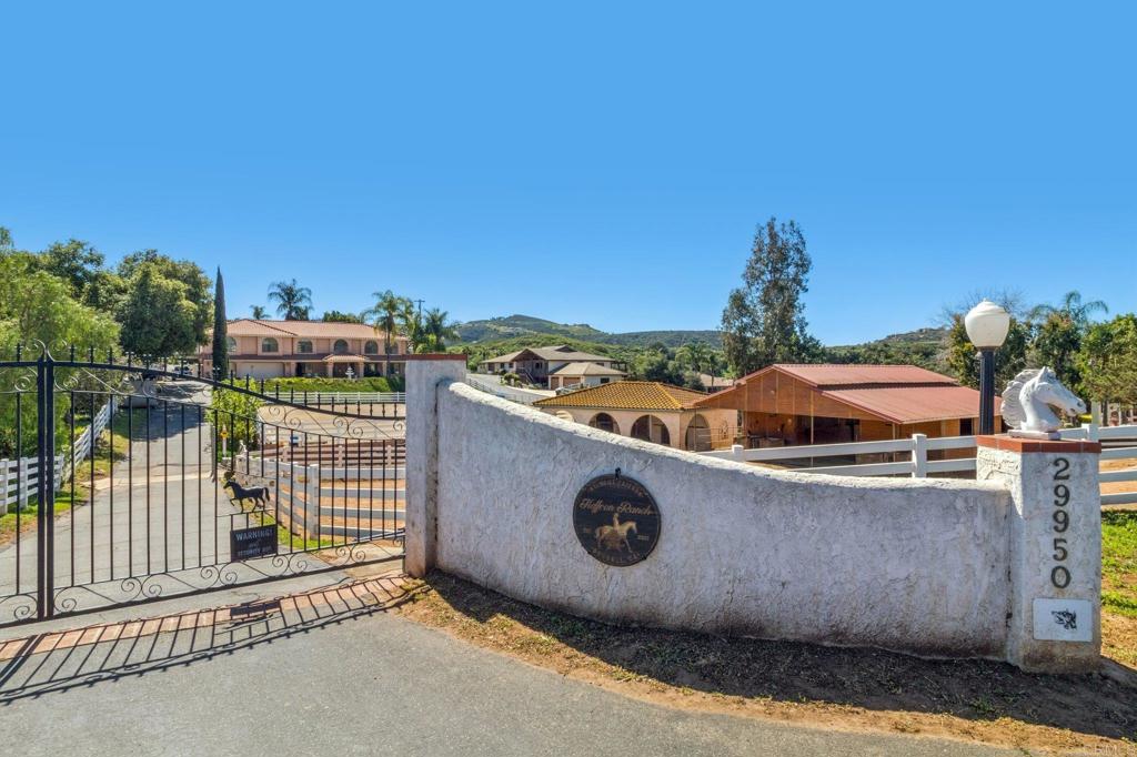 29950 Robbie Ln
