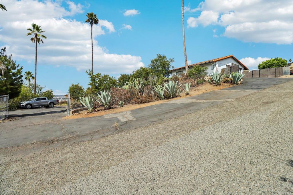 2068 Camino Culebra