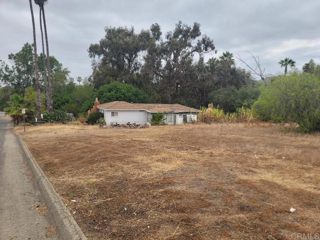 1619 Foothll Dr.