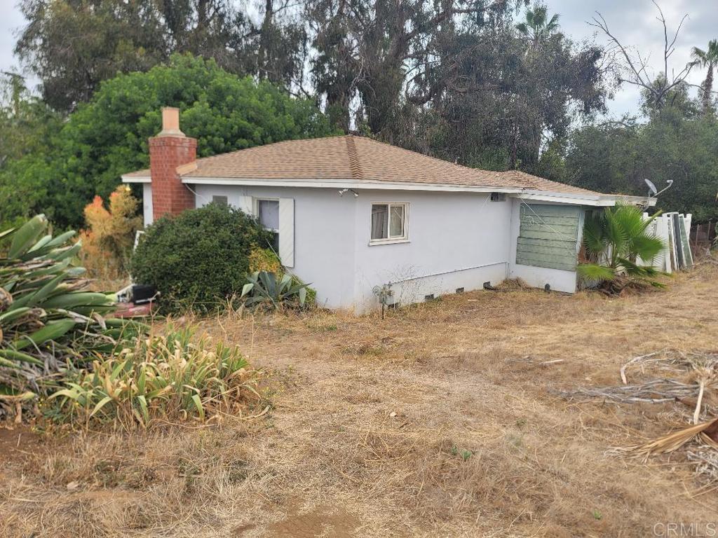 1619 Foothll Dr.