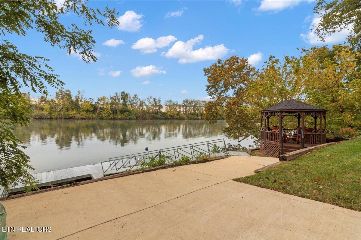 2005 Serene Cove Way