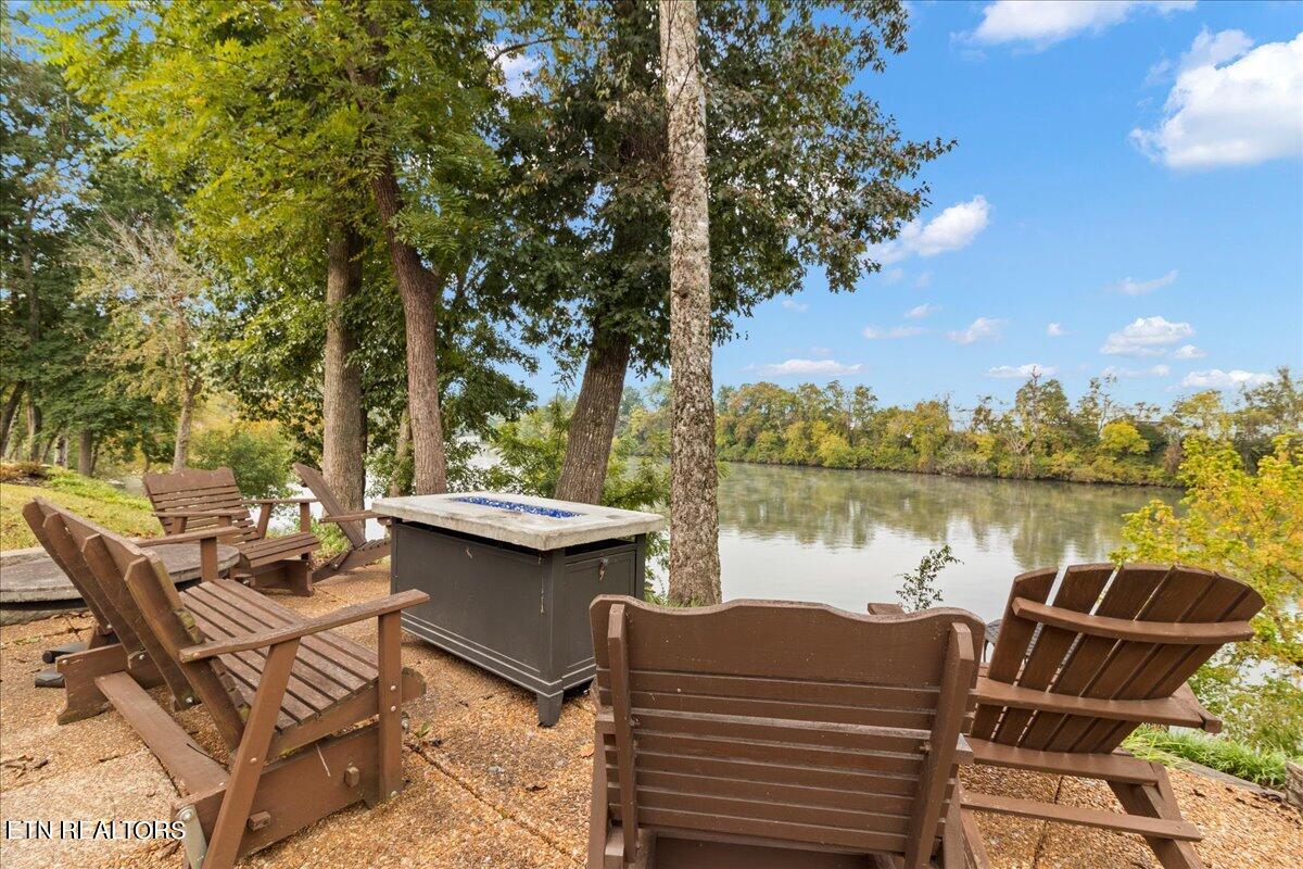 2005 Serene Cove Way
