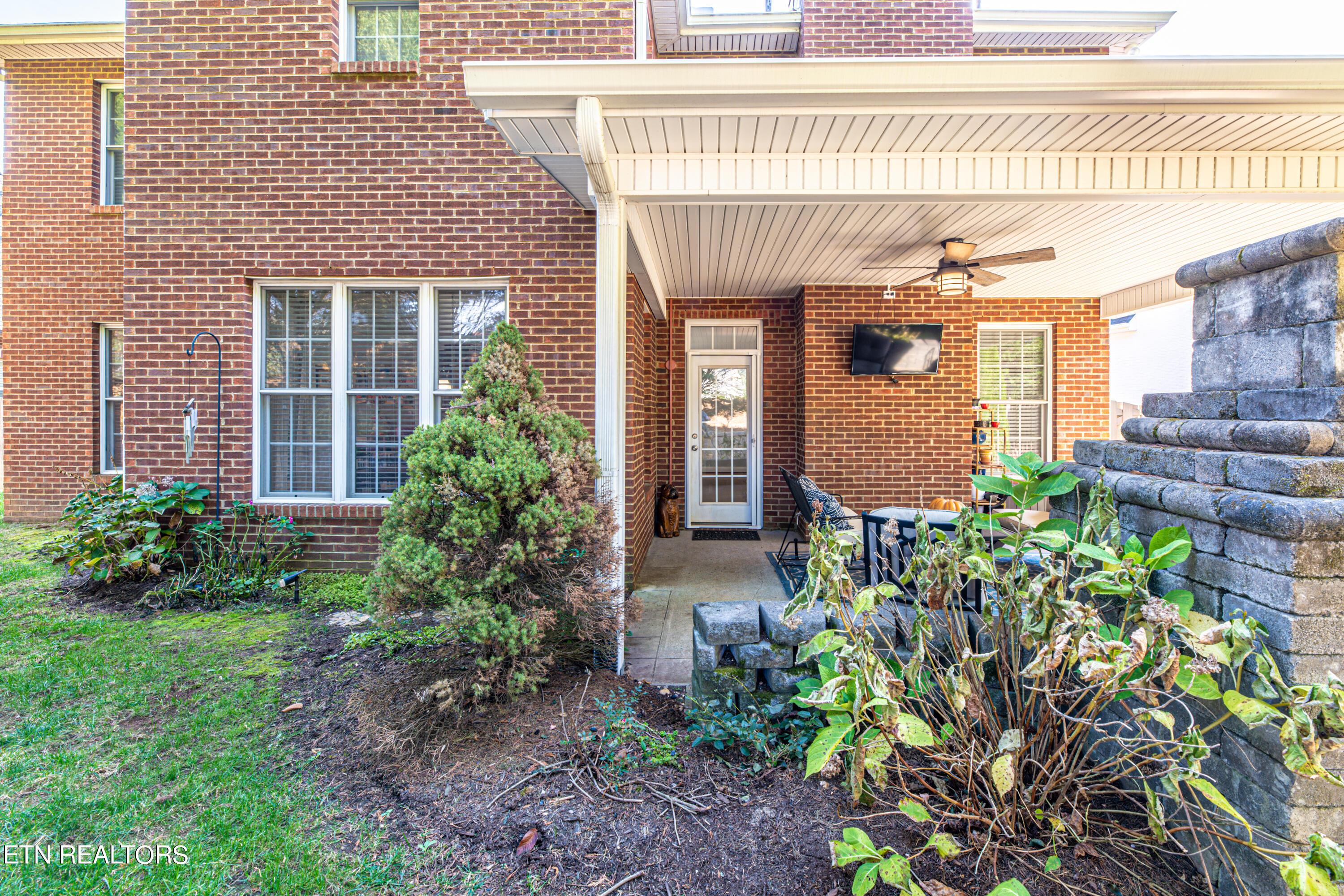 8147 Crimson Tree Lane
