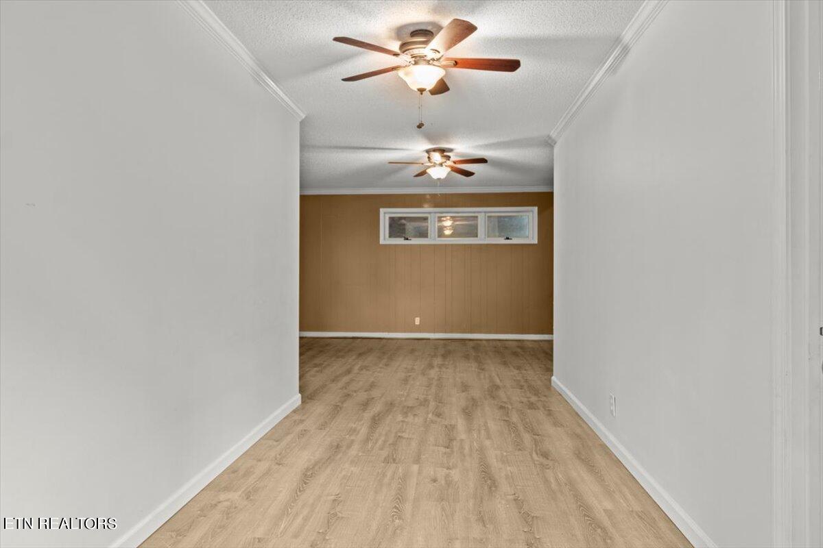 2504 Mont Glen Drive