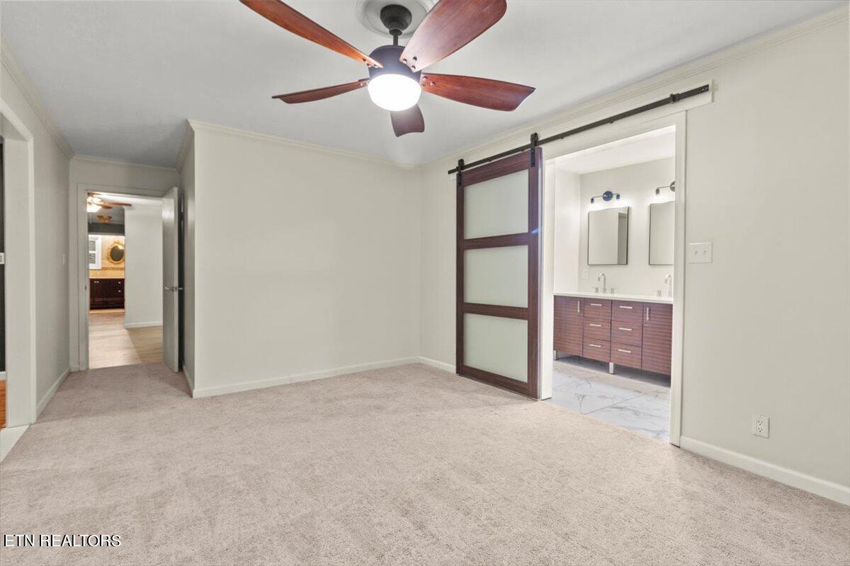 2504 Mont Glen Drive