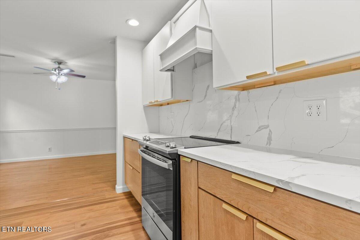 2504 Mont Glen Drive