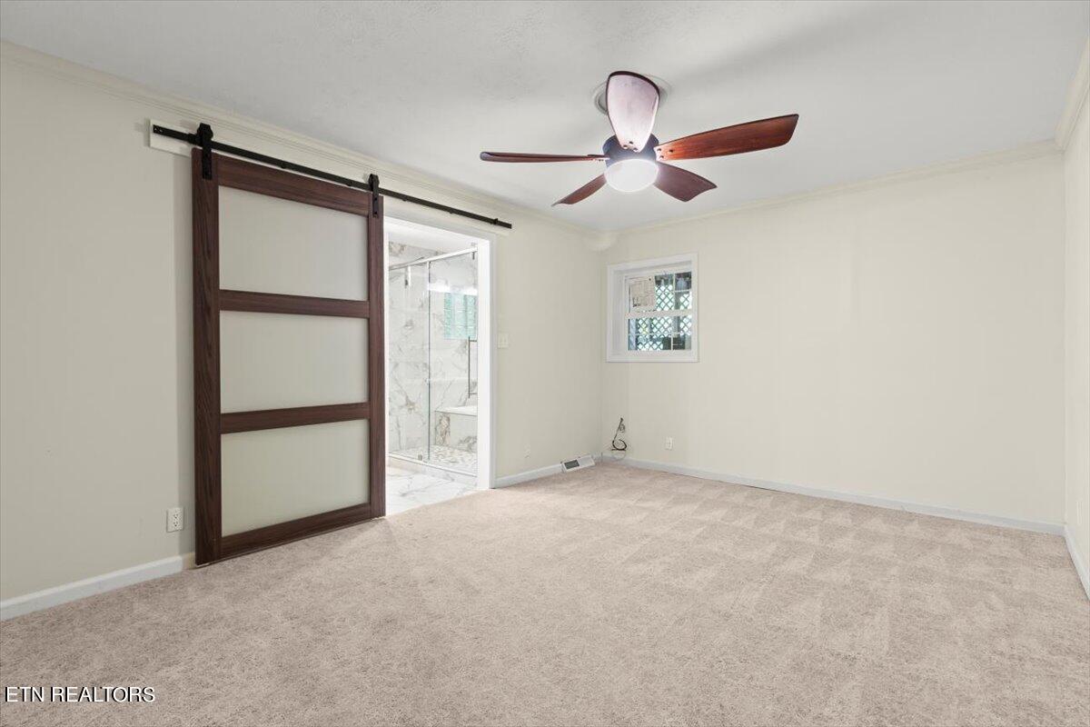 2504 Mont Glen Drive