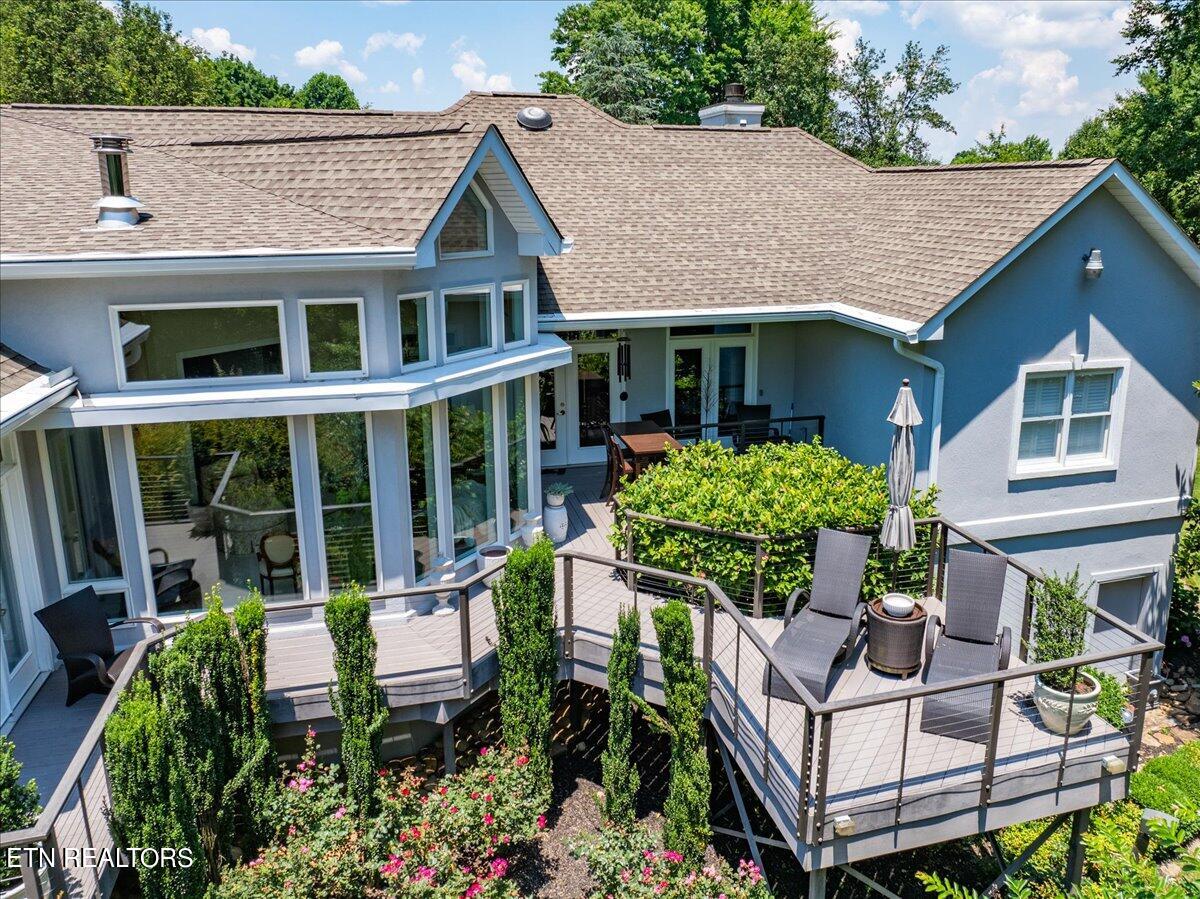 7049 Lake Bluff Court