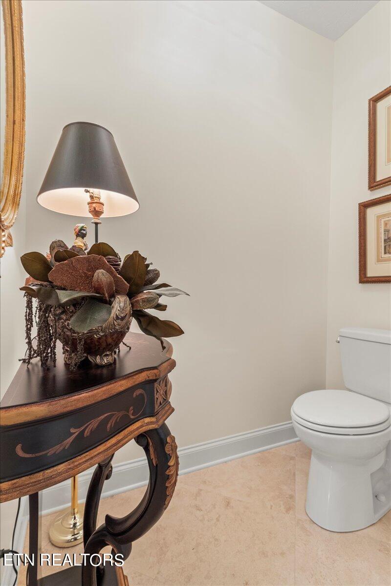 7049 Lake Bluff Court