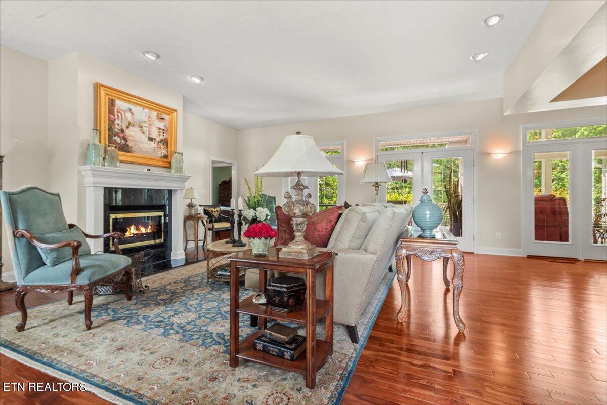 7049 Lake Bluff Court