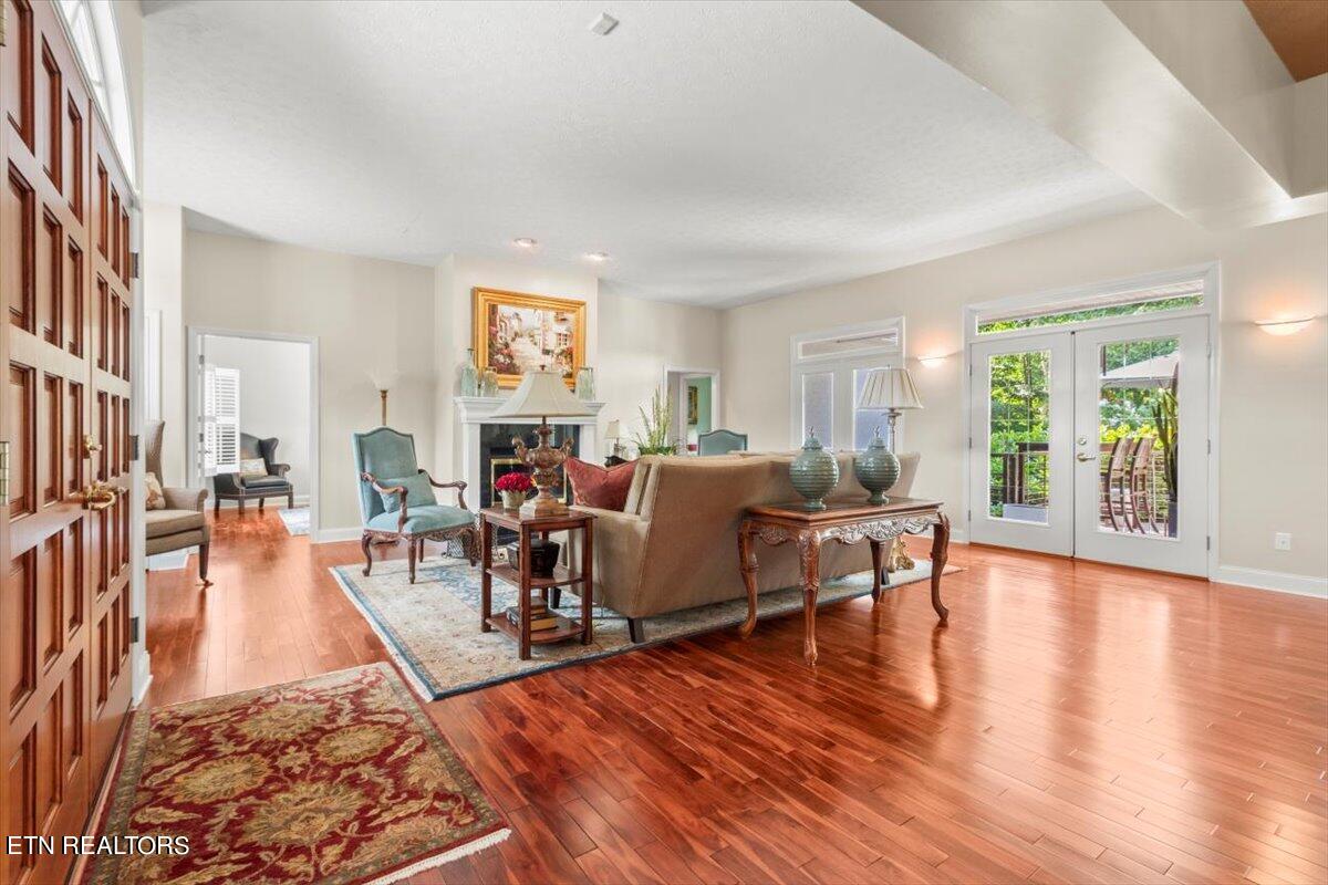 7049 Lake Bluff Court