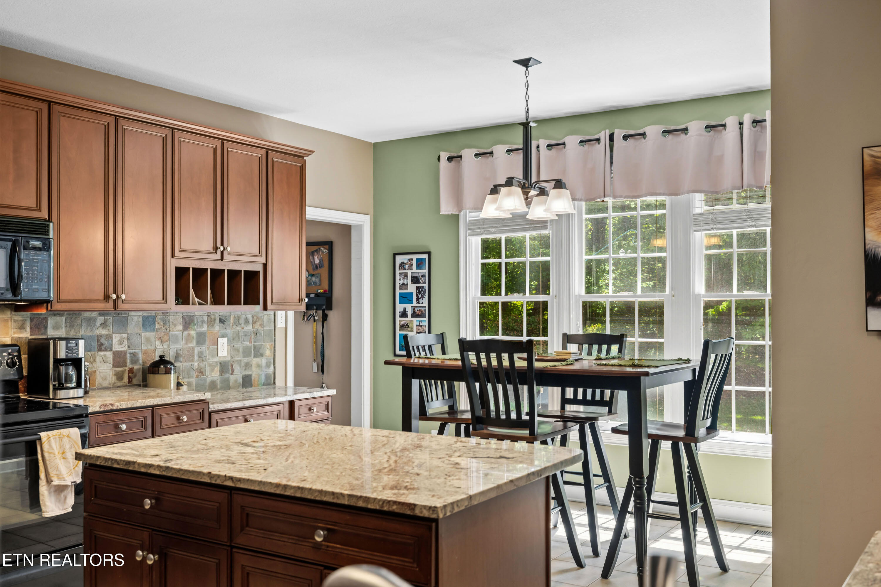 2624 Crystal Point Drive