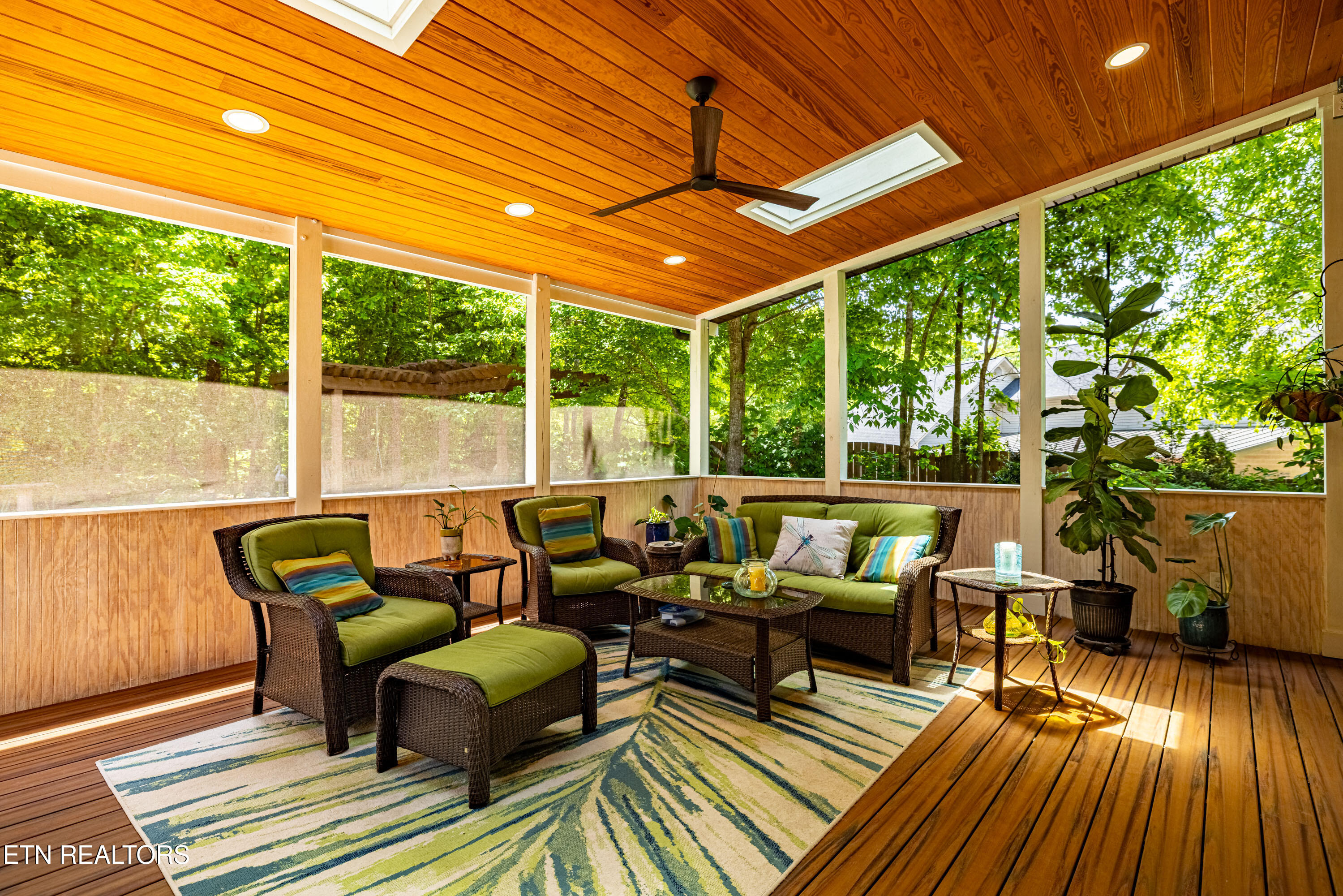 2624 Crystal Point Drive