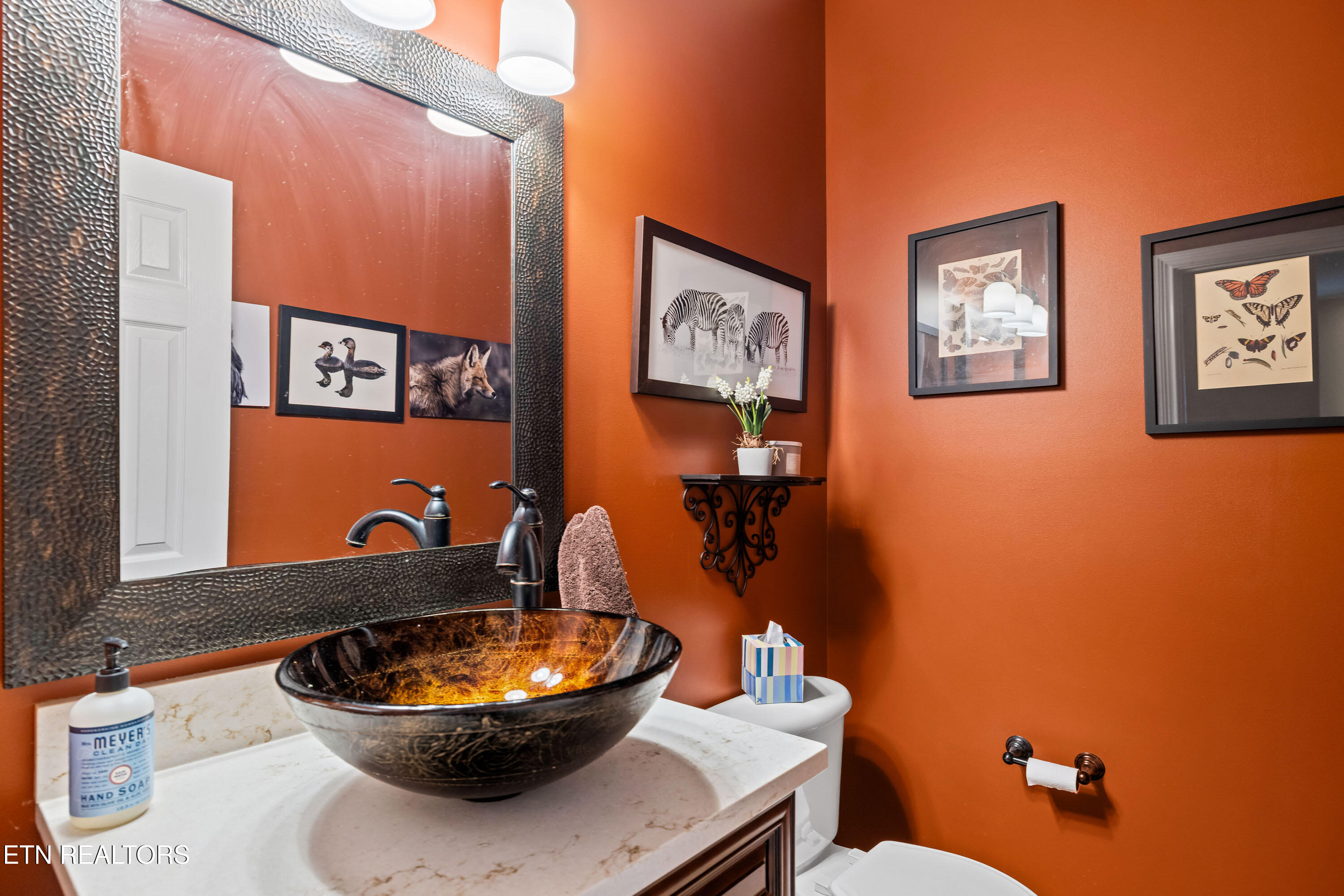 2624 Crystal Point Drive