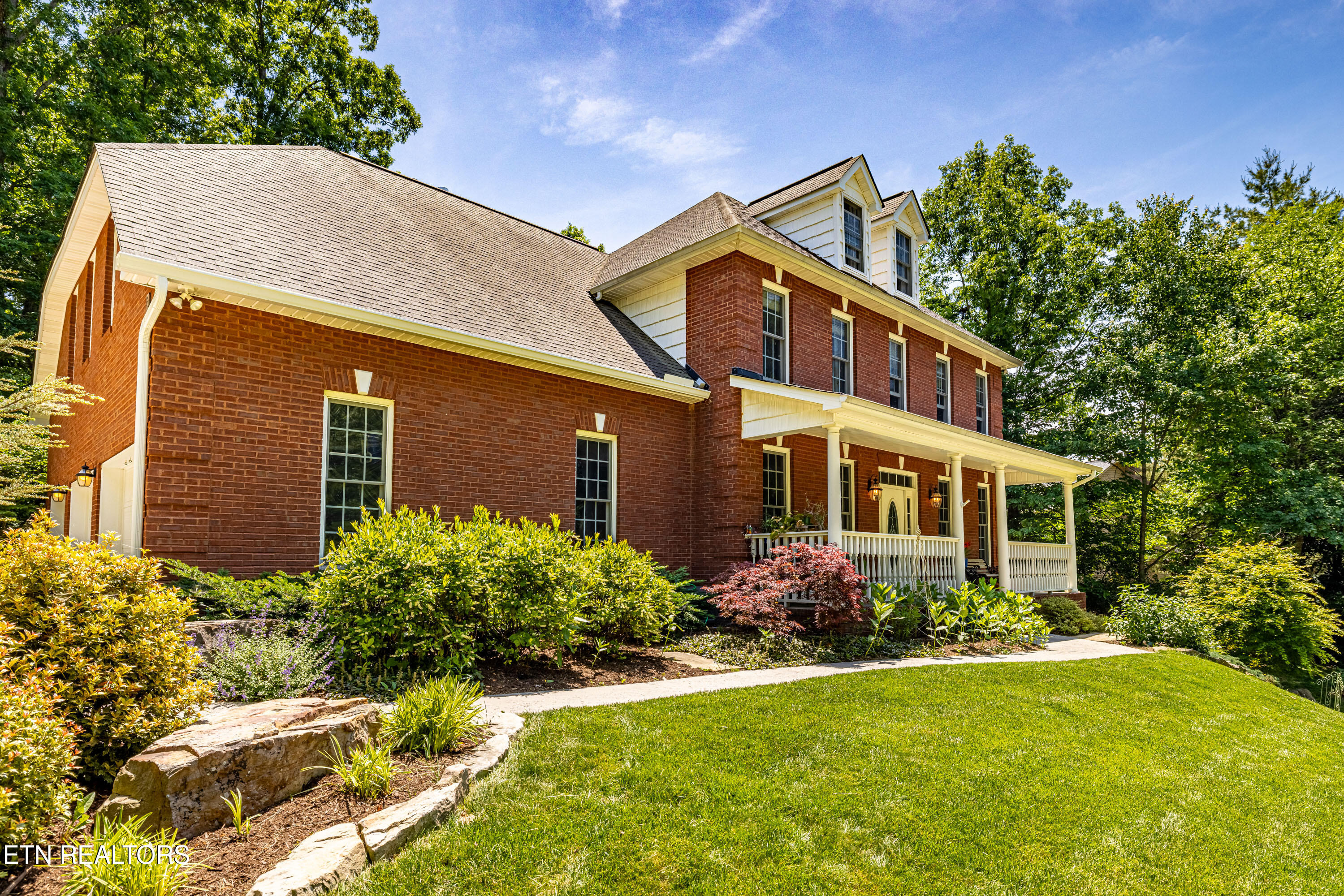 2624 Crystal Point Drive