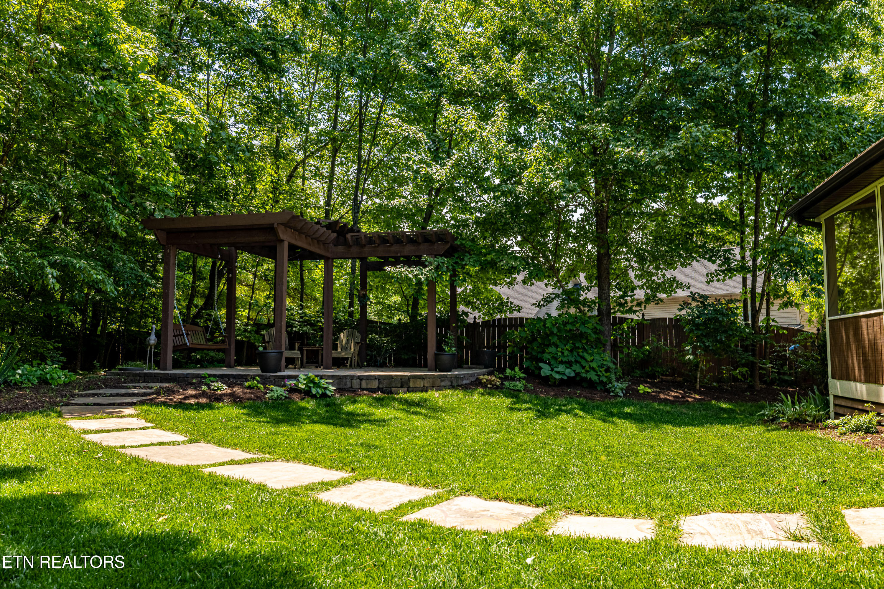 2624 Crystal Point Drive