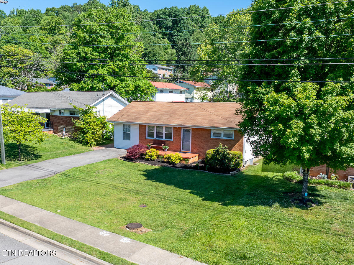 521 Tipton Ave