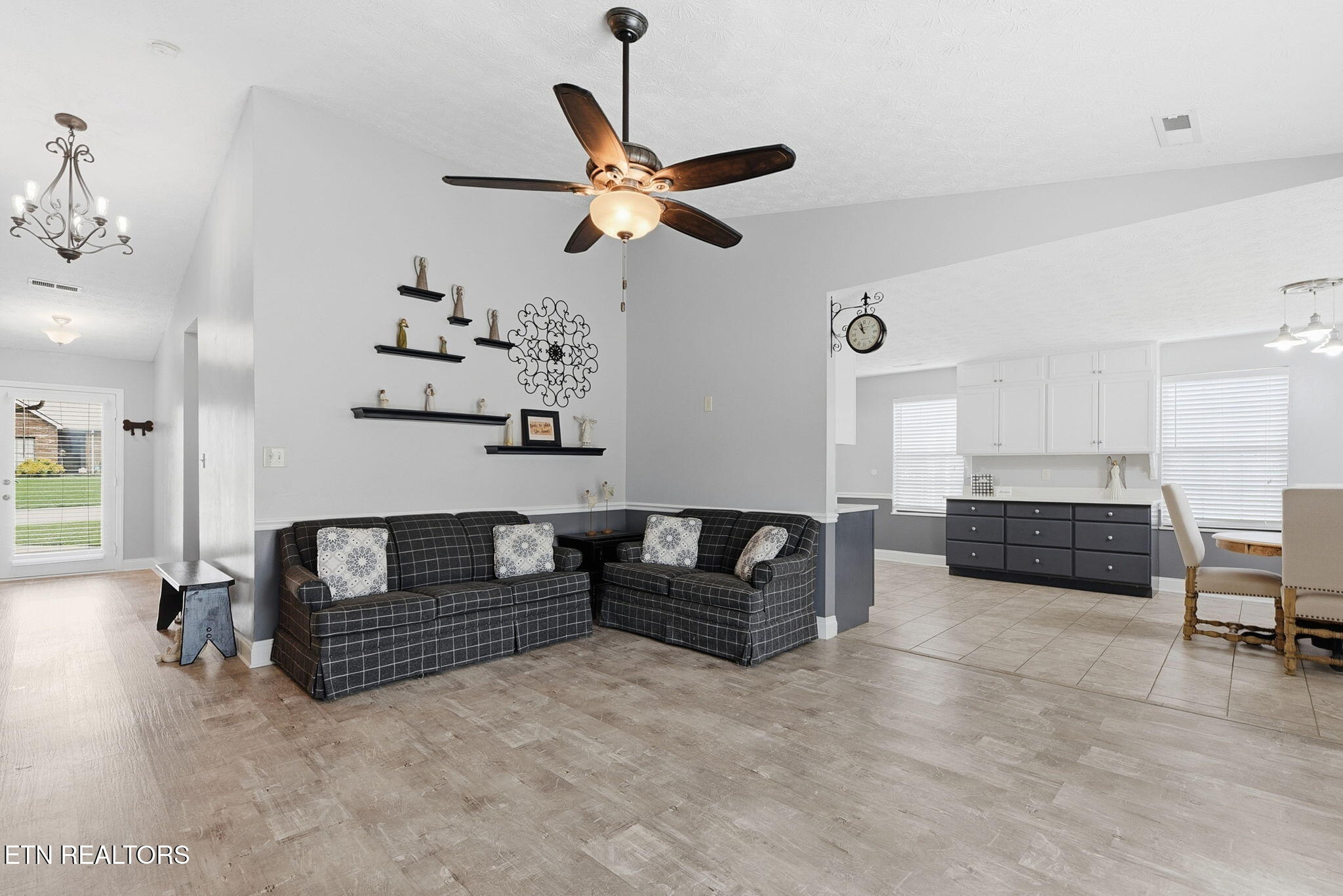 820 Josepi Drive