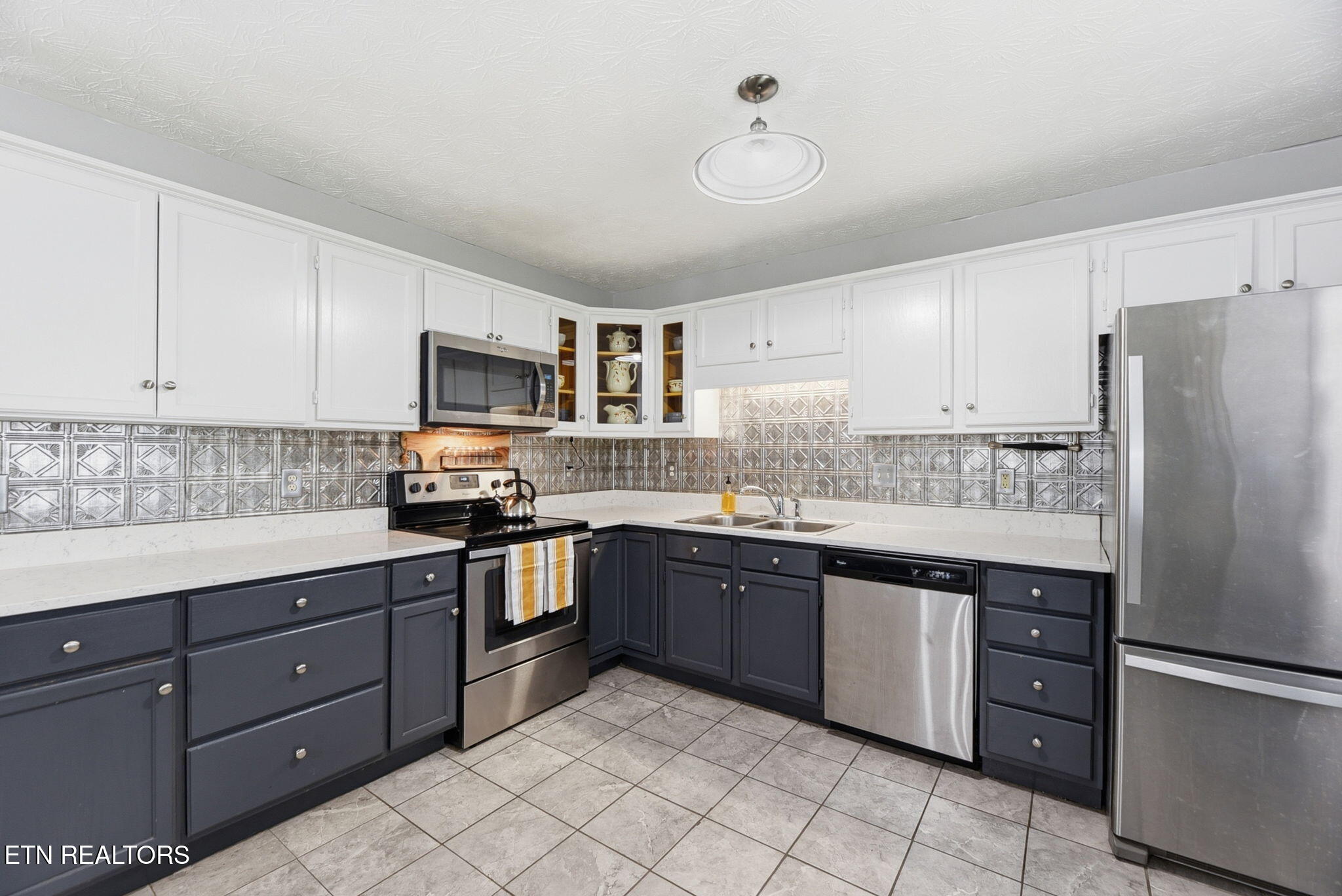 820 Josepi Drive
